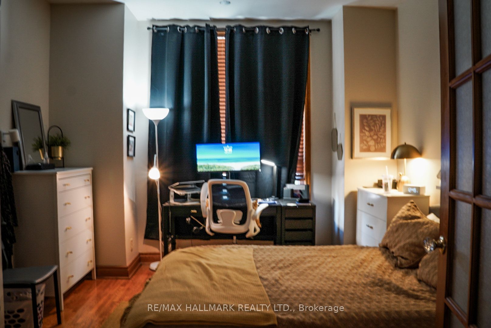 Unit Main & Basement - 88 Swanwick Avenue, Toronto 5