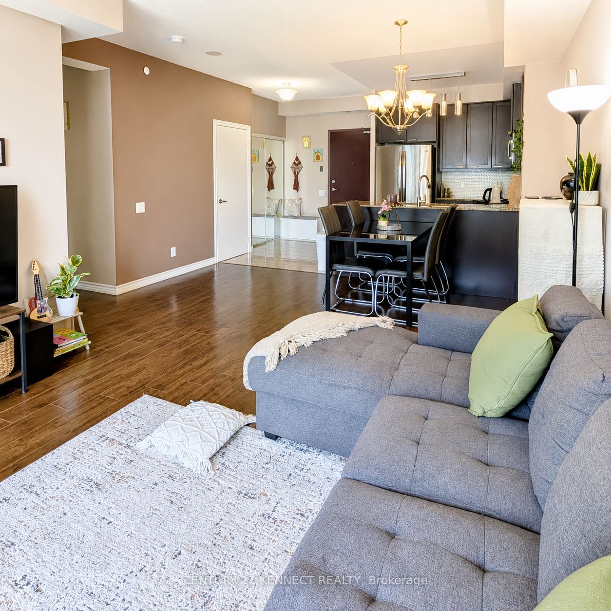 Unit 614 - 1328 Birchmount Road, Scarborough 3