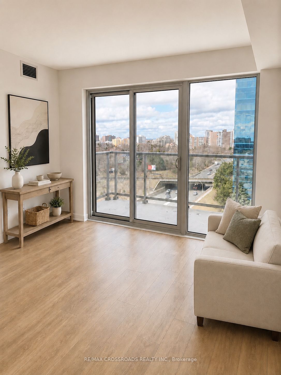 Unit 1018 - 2031 Kennedy Road, Scarborough 3