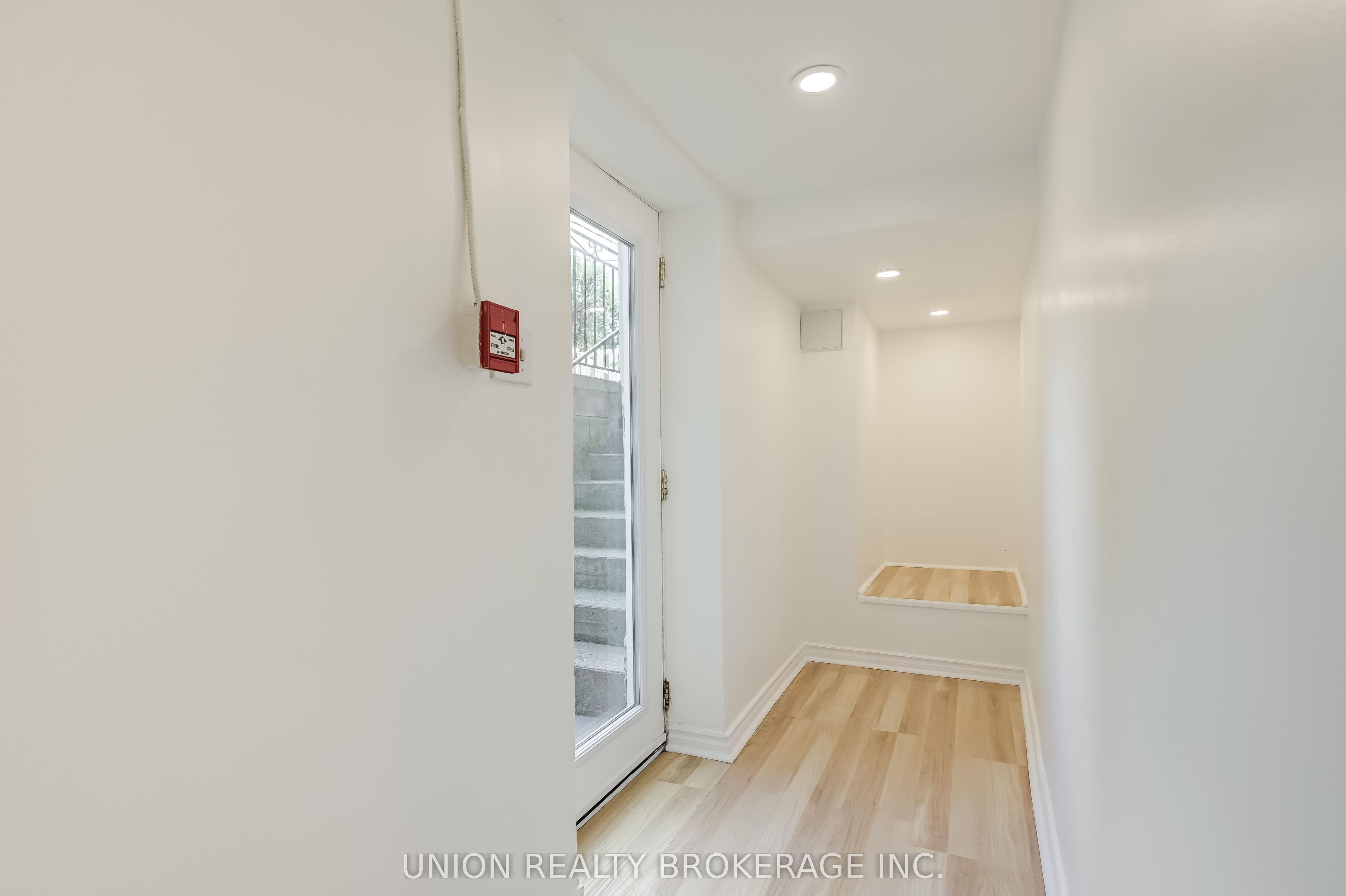 Unit Lower - 41 Main Street, Toronto 2