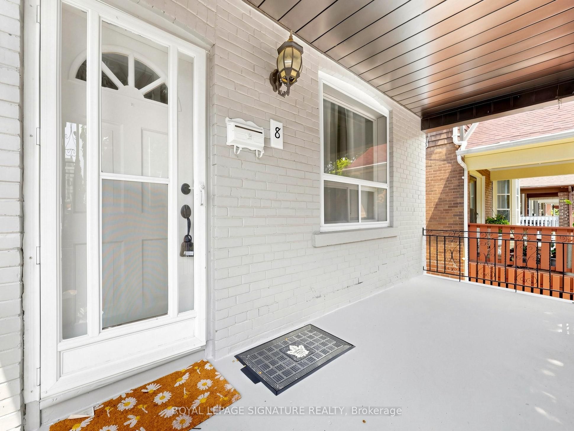 8 Harris Avenue, Toronto 5