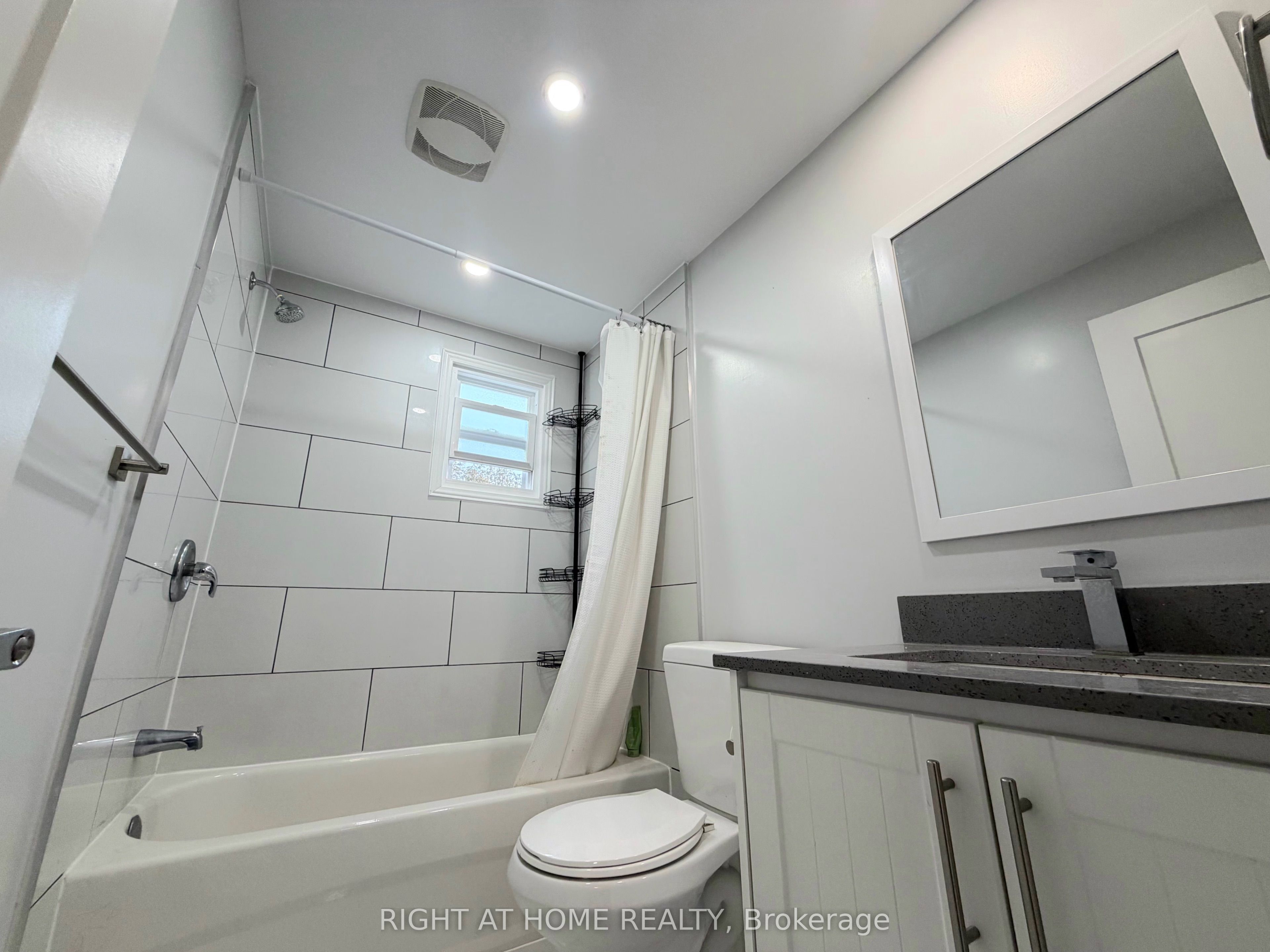 Unit Upper - 408 Strathmore Boulevard, Toronto 3