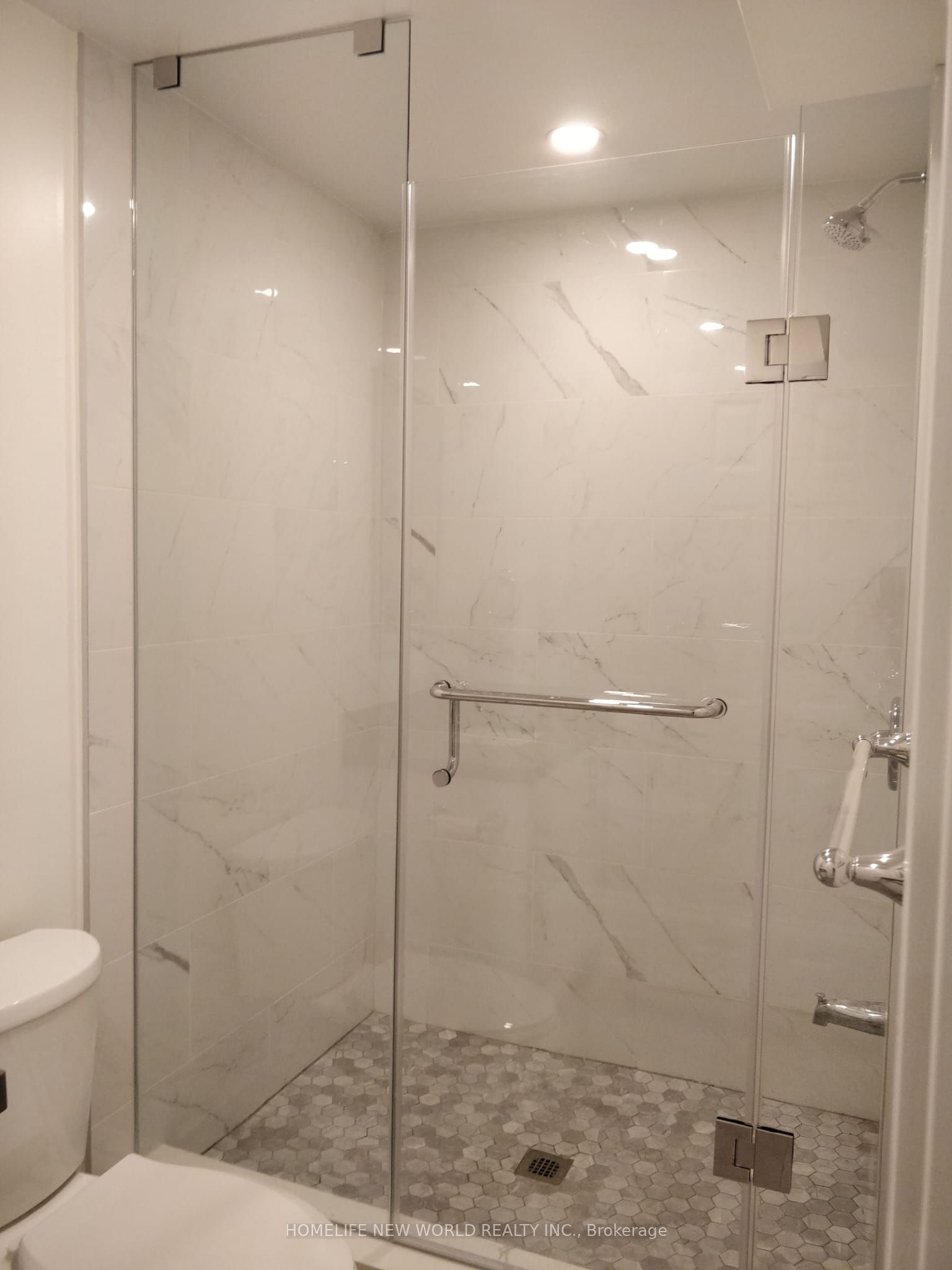 Unit Lower - 1185 Woodbine Avenue, Toronto 5