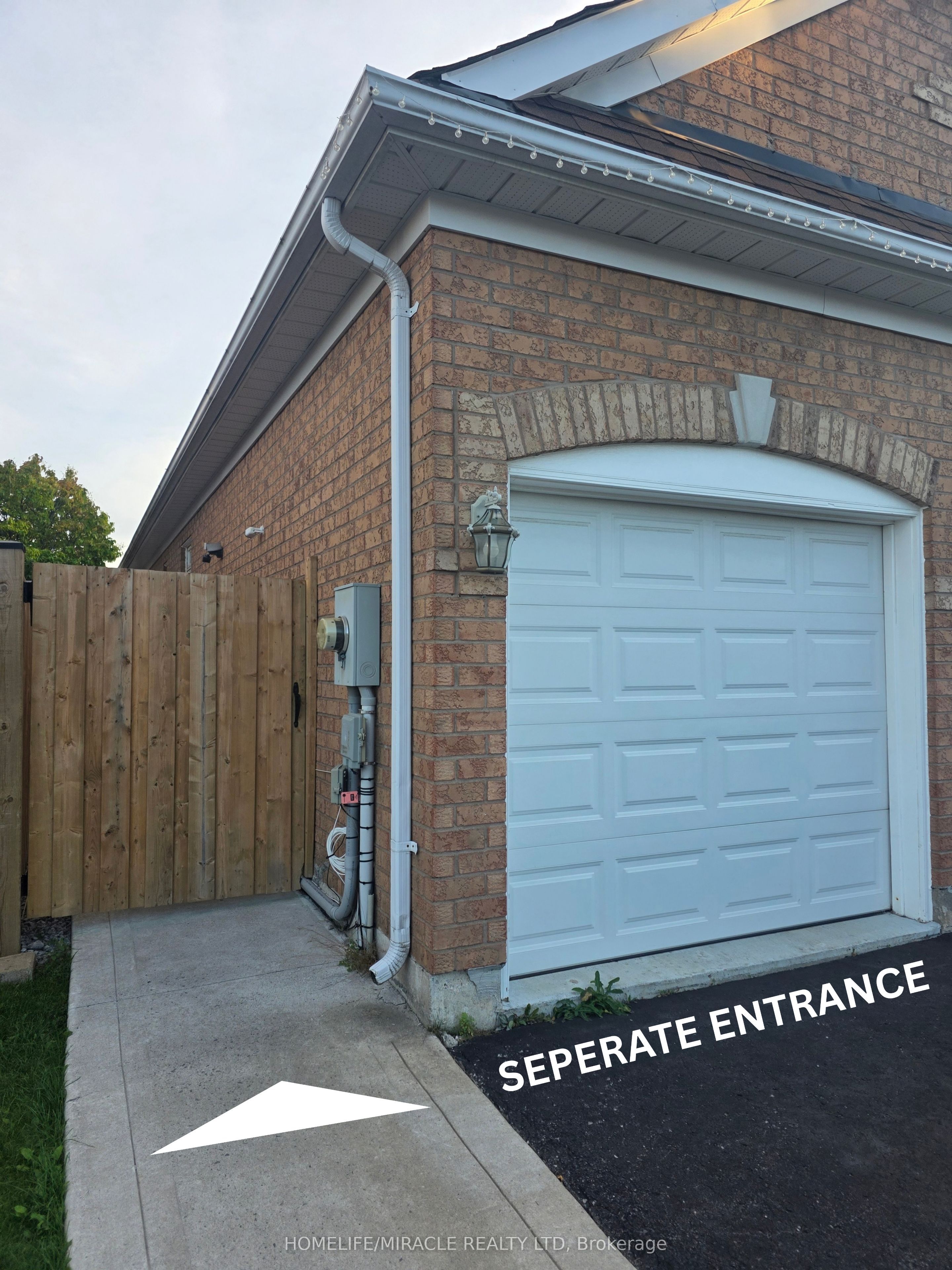 Unit BSMT - 1022 Glenbourne Drive, Oshawa 3