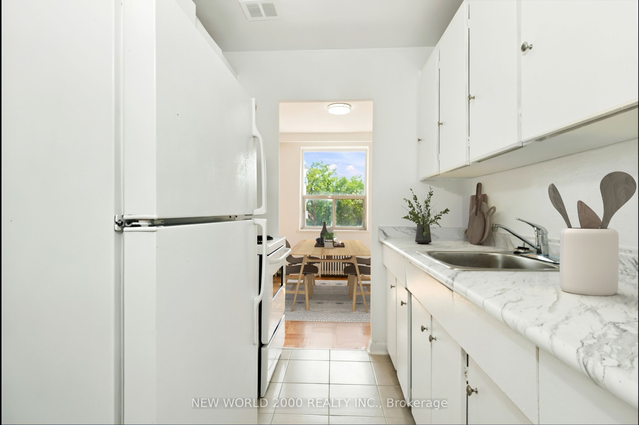 Unit 303 - 190 Cosburn Avenue, Toronto 3