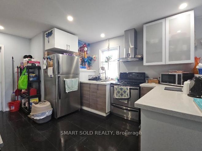 Unit Main Level - 711 Dunlop Street W, Whitby 4