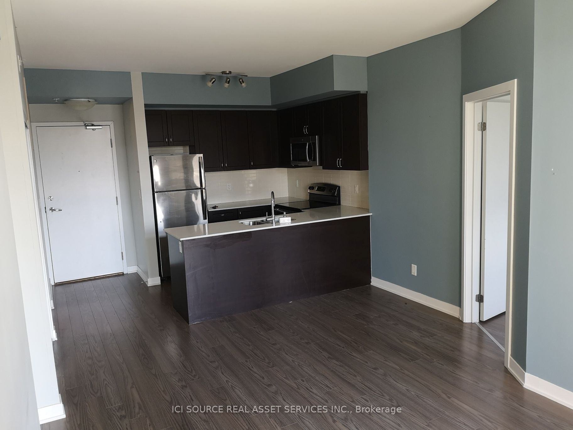 Unit 423 - 3560 St. Clair Avenue E, Scarborough 3