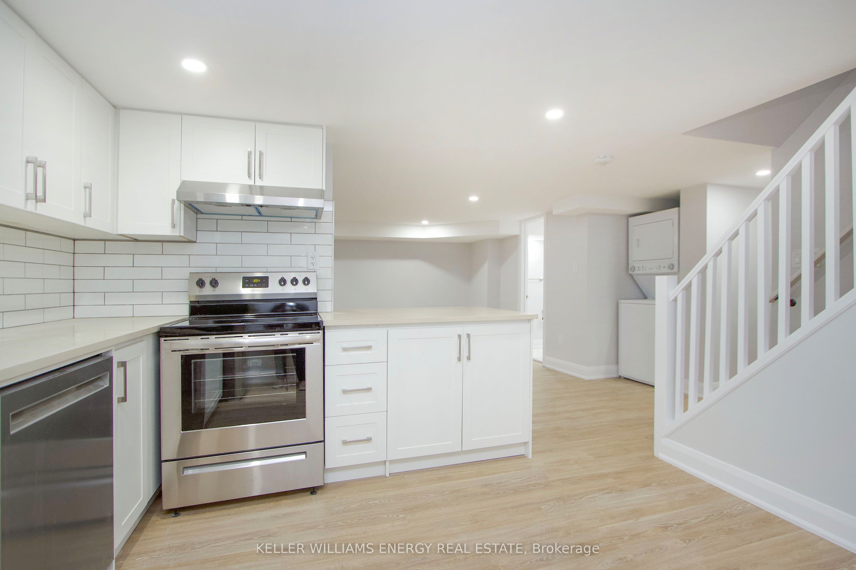 Unit Lower - 574 Olive Avenue, Oshawa 5