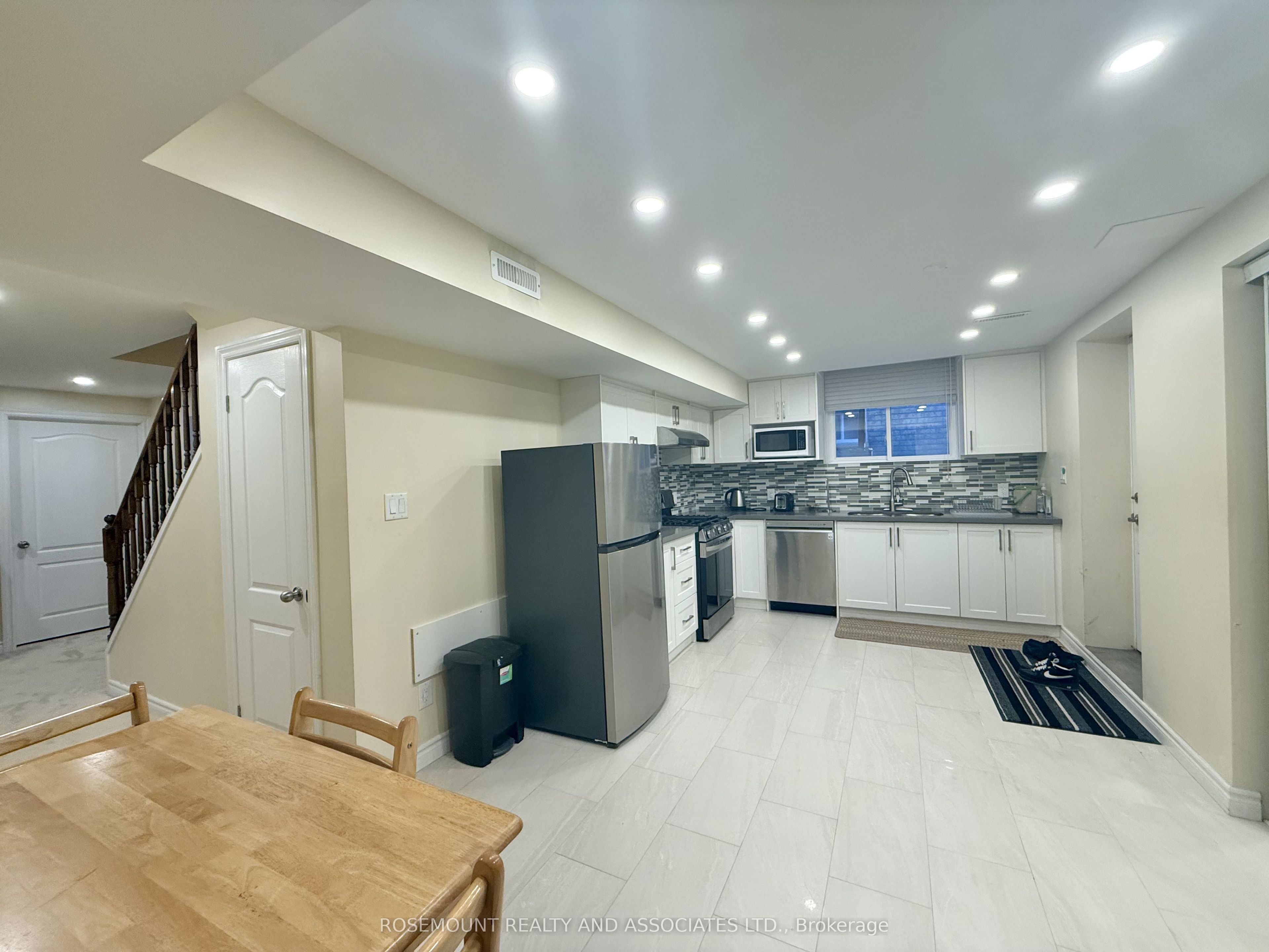 Unit Bsmt - 4 Hania Terrace, Scarborough 4