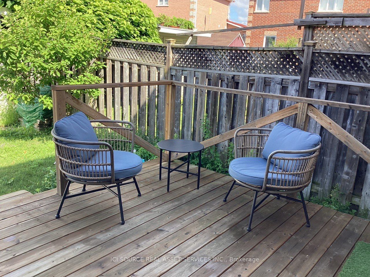 Unit Upper - 72 Adams Street, Bradford West Gwillimbury 4