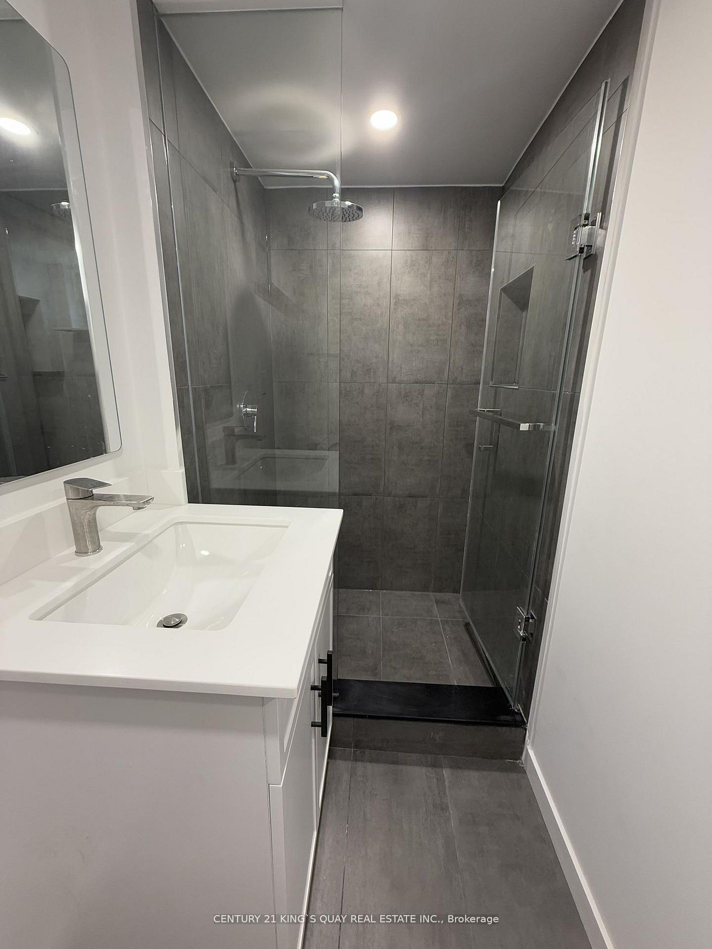 Unit LL - 357 Taylor Mills Drive N, Richmond Hill 4