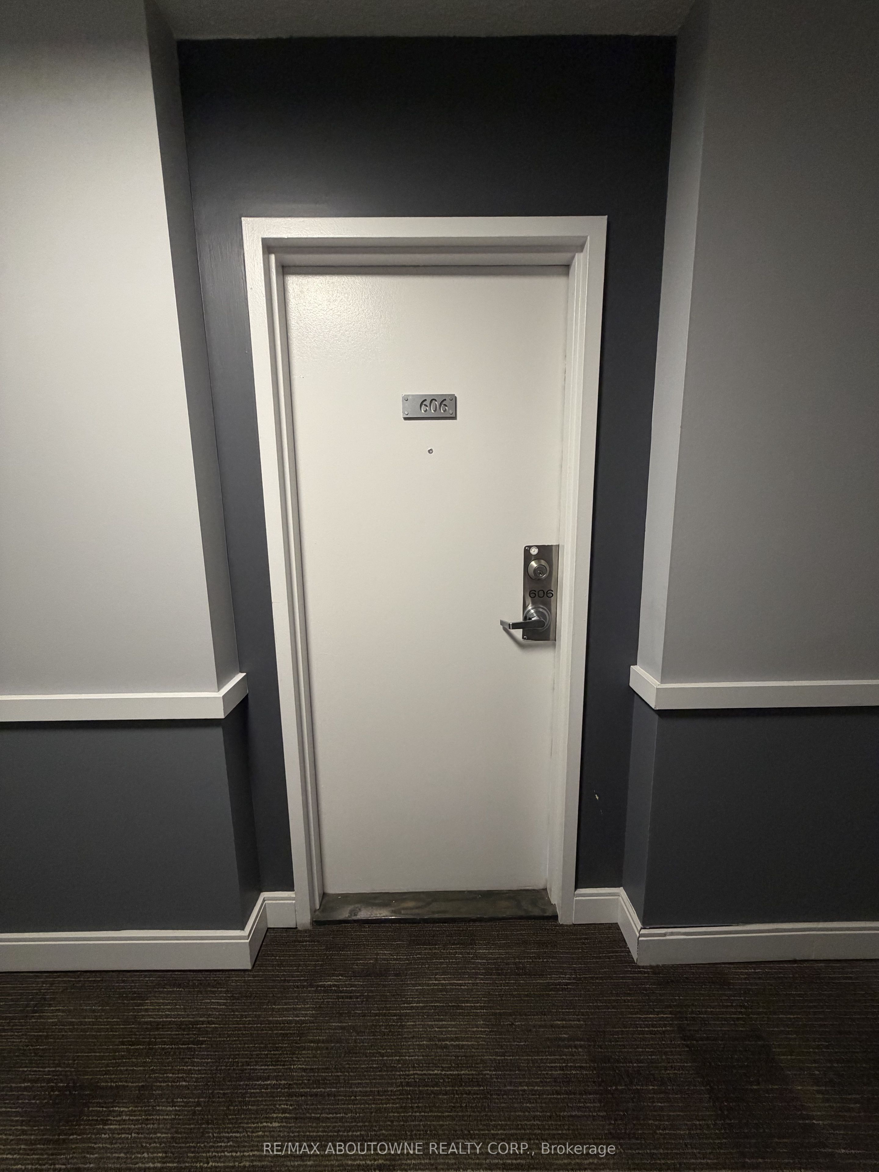 Unit 606 - 147 Wellington Street W, Aurora 2