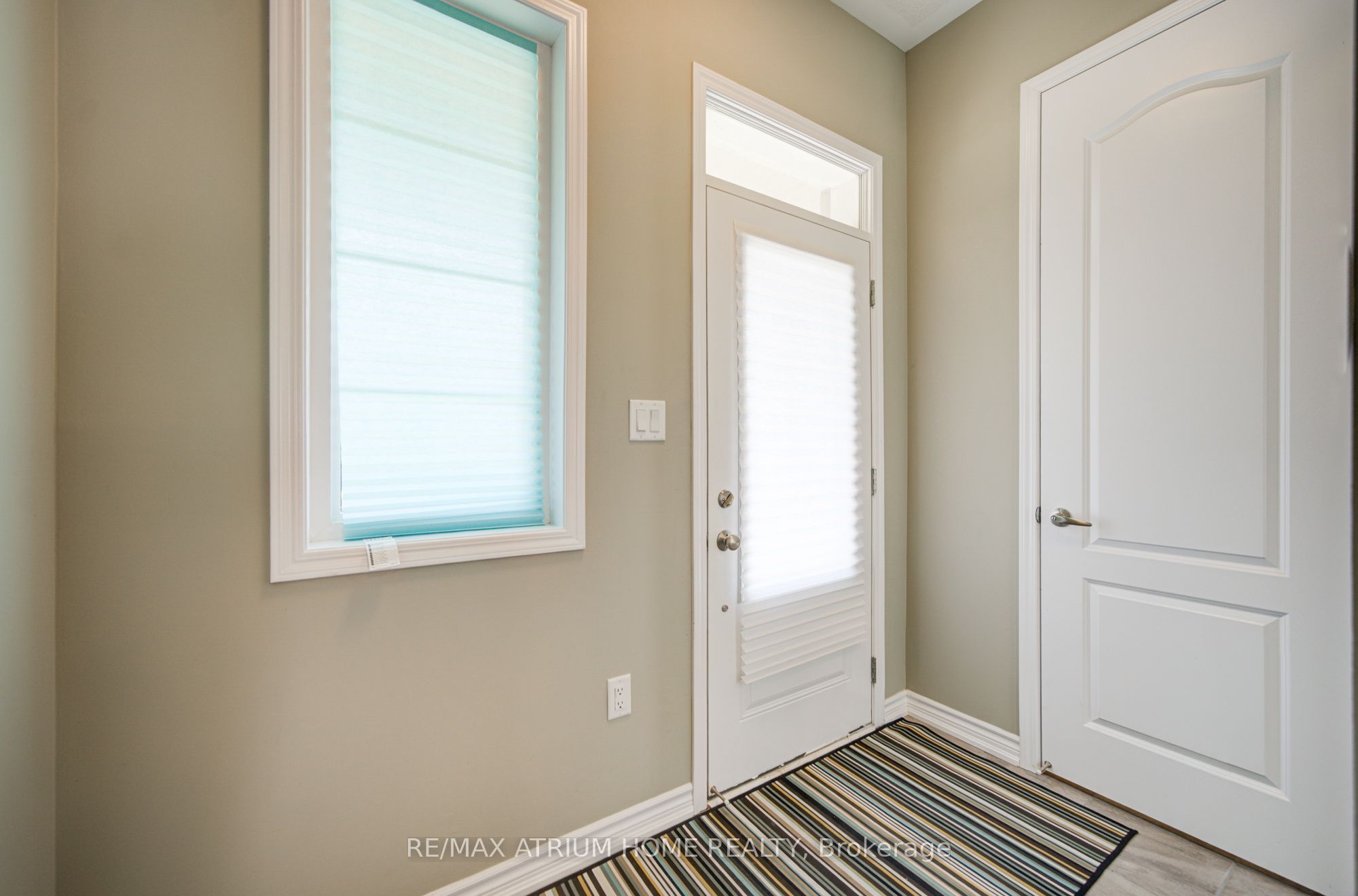 396 Thomas Phillips Drive, Aurora 2