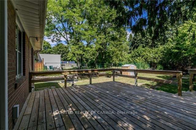 45 Bayview Parkway, Newmarket 3