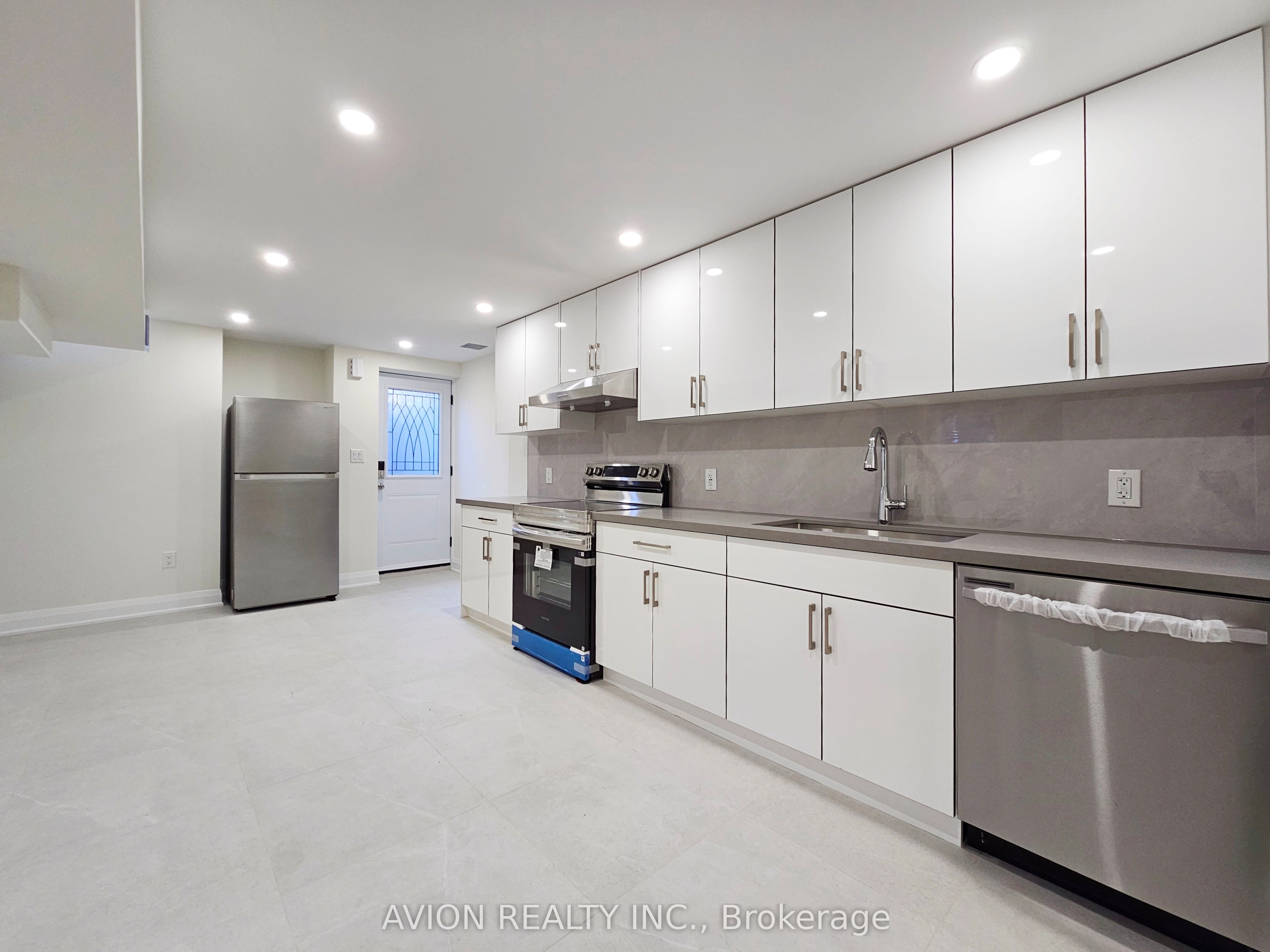 Unit BSMT - 6 Plantain Lane, Richmond Hill 3