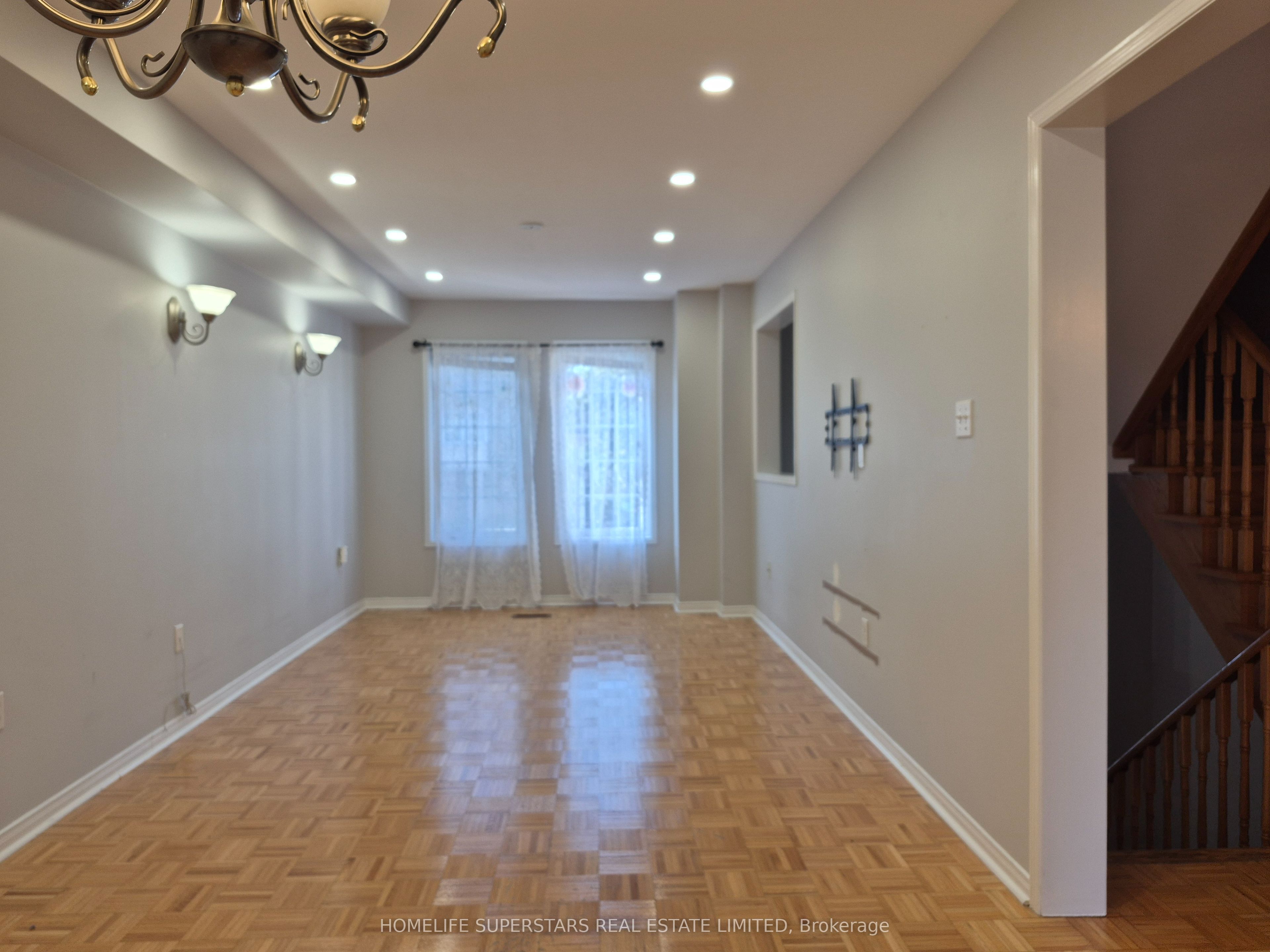 Unit 46 - 19 Foxchase Avenue, Vaughan 4