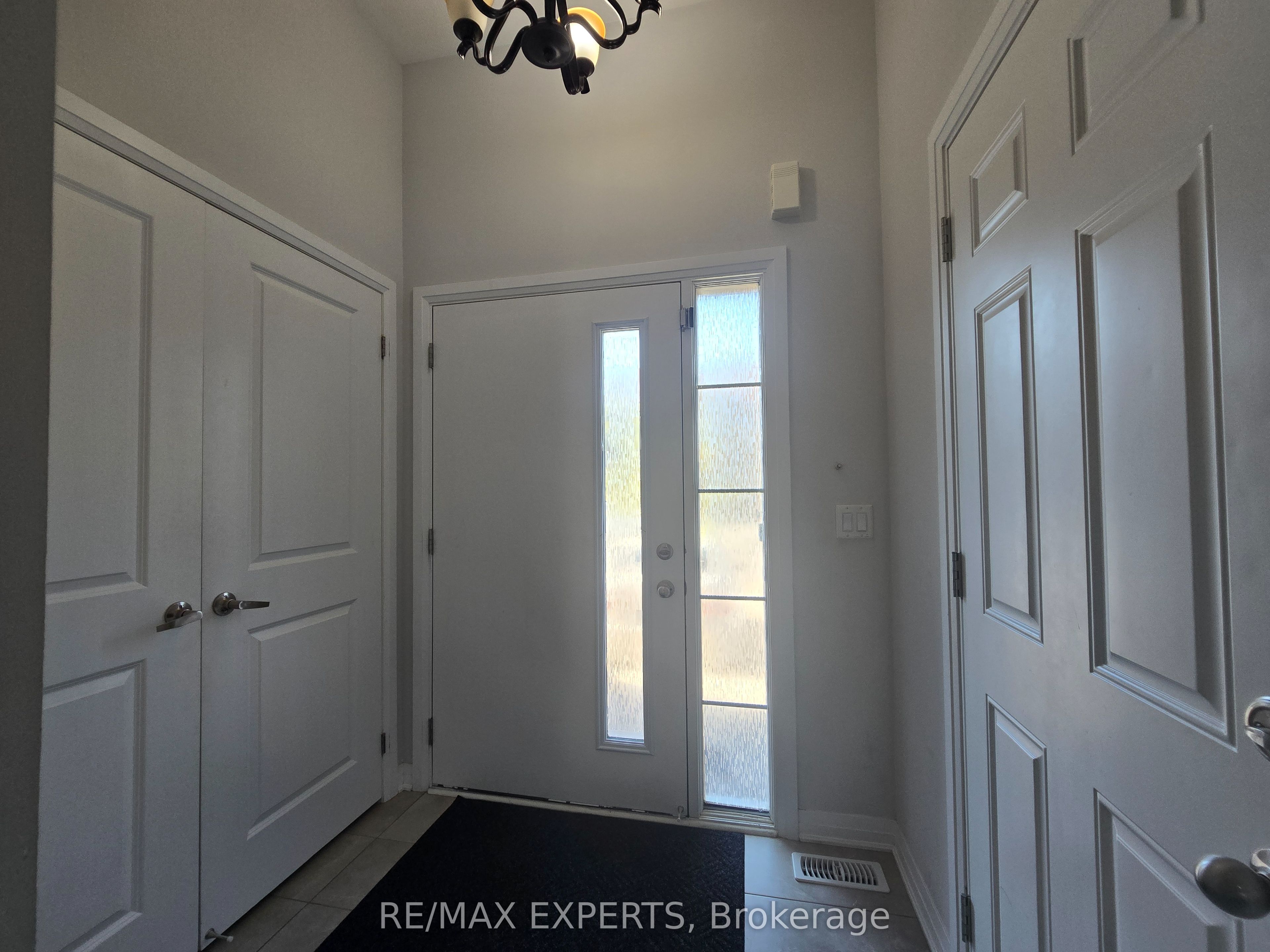 35 Landolfi Way, Bradford West Gwillimbury 2