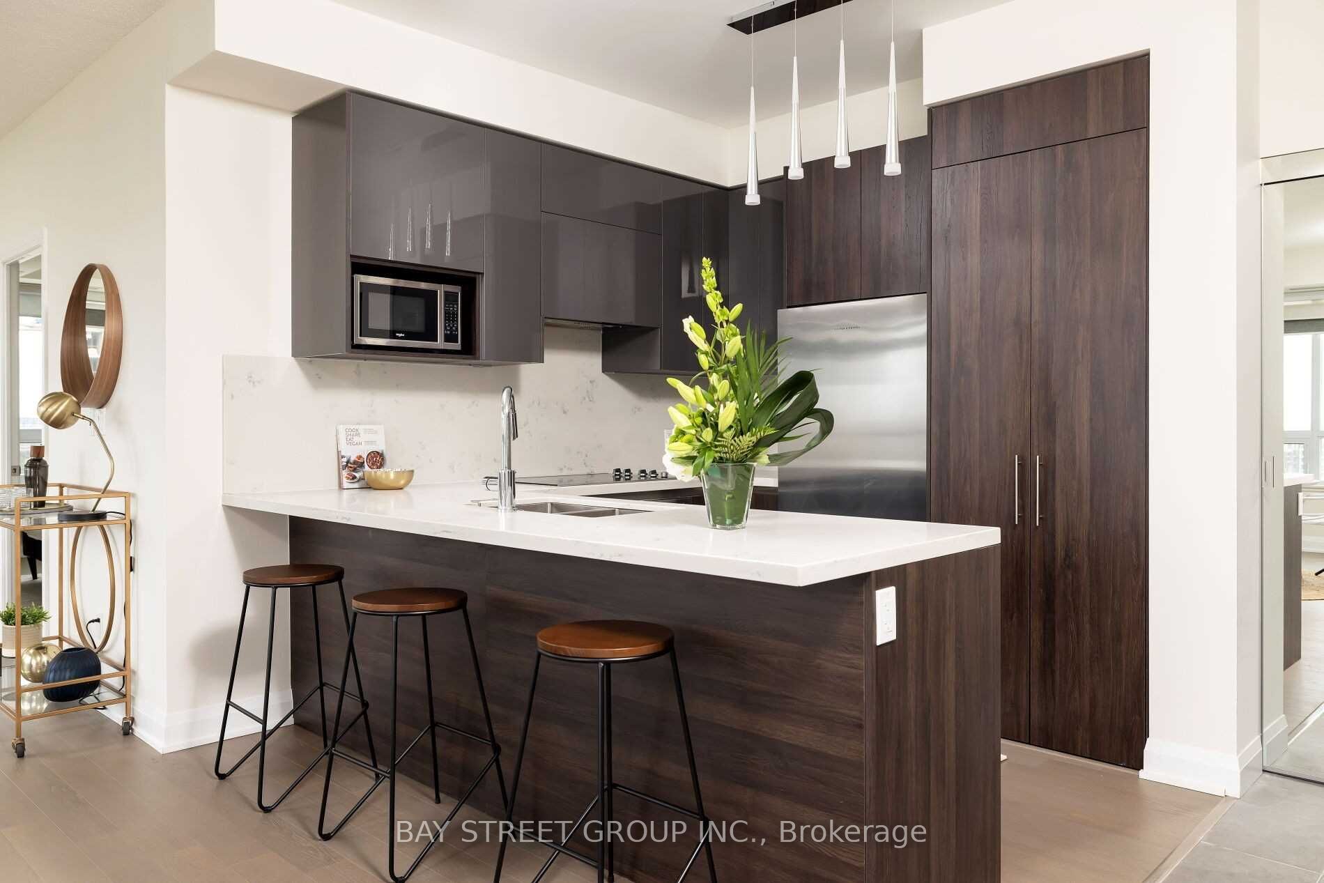 Unit 1708 - 15 Water Walk Drive, Markham 3