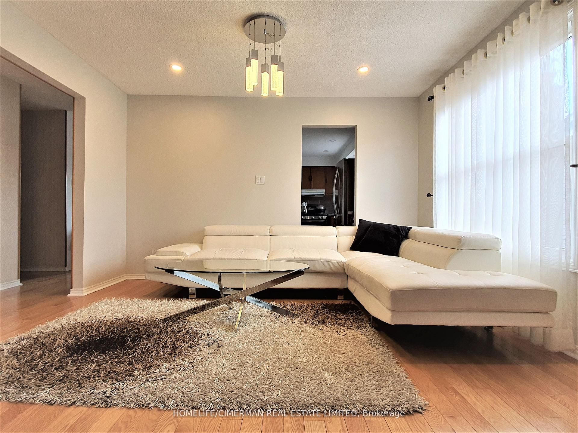 Unit UPPER - 312 Harewood Boulevard, Newmarket 5