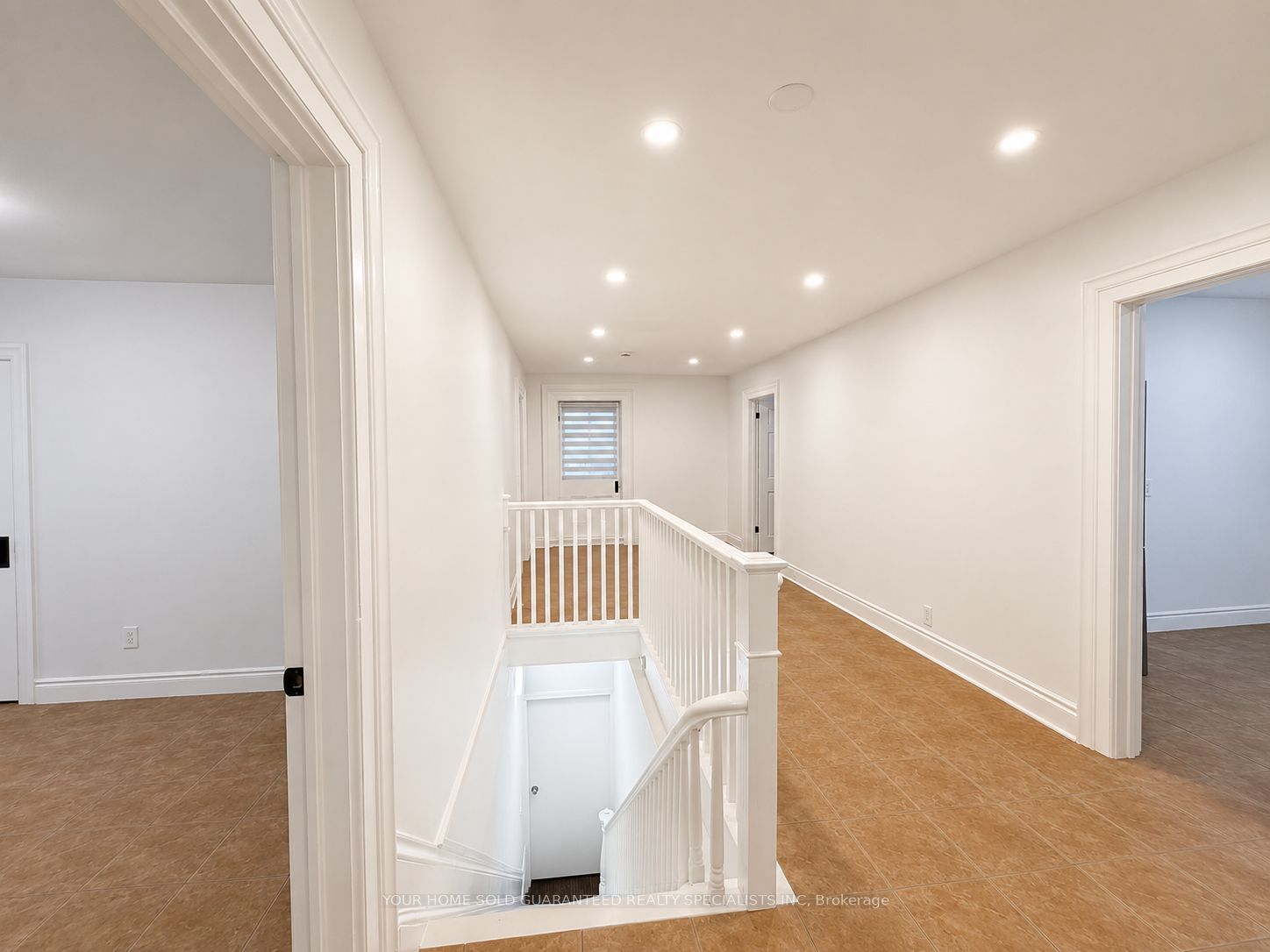 Unit 2 - 94 Wellington Street E, Aurora 3