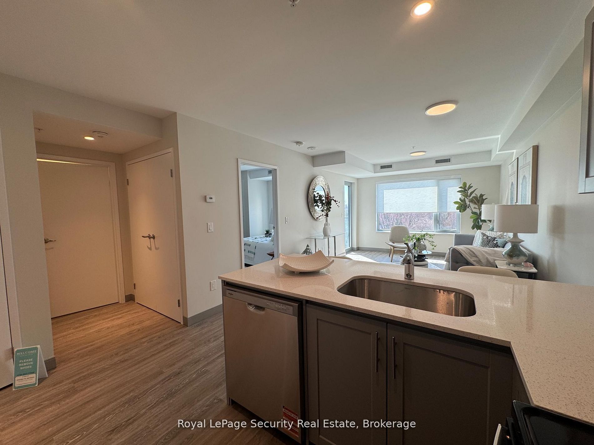 Unit 305 - 1015 Innisfil Beach Road, Innisfil 3