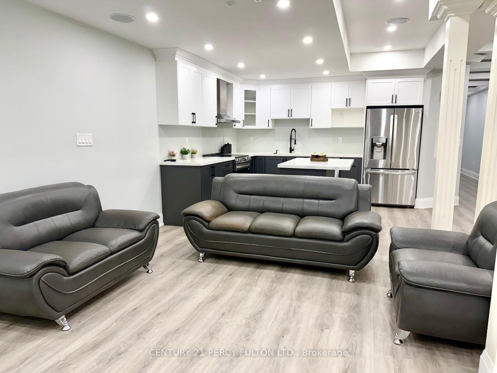 Unit Bsmt - 12 Chesney Crescent, Vaughan 4