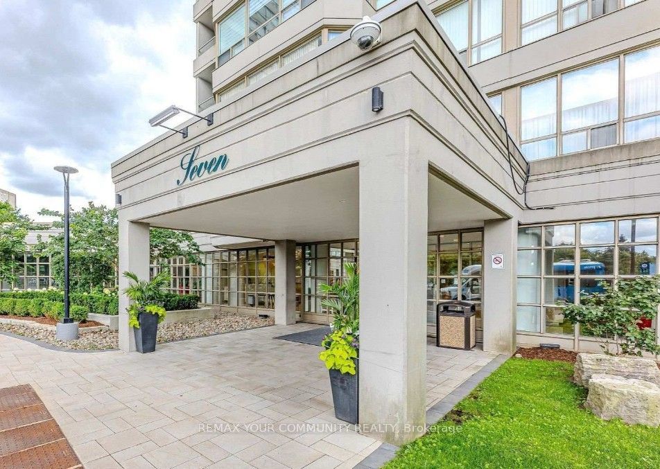 Unit 310 - 7 Townsgate Drive, Vaughan 3