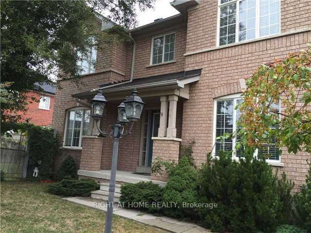 2 Silver Linden Drive, Richmond Hill 2