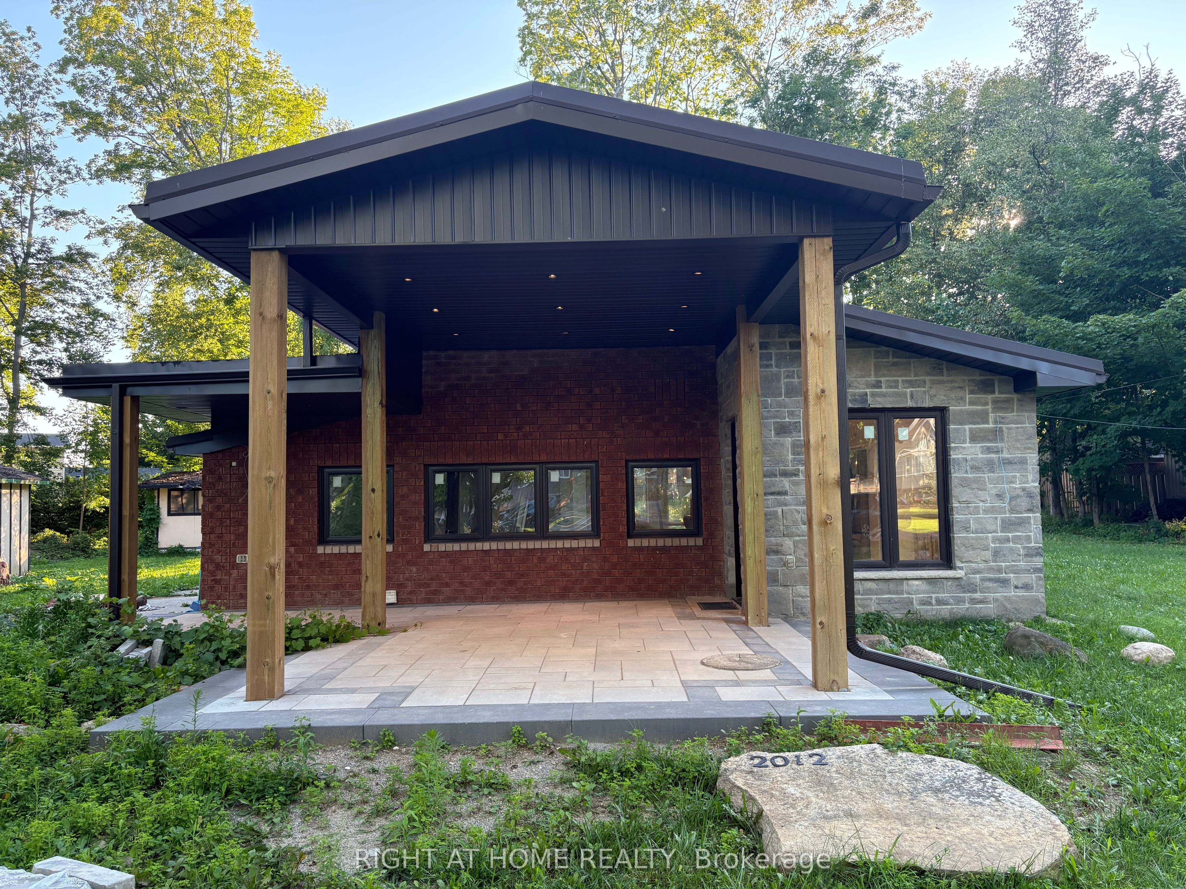 2012 Inglewood Drive, Innisfil 3
