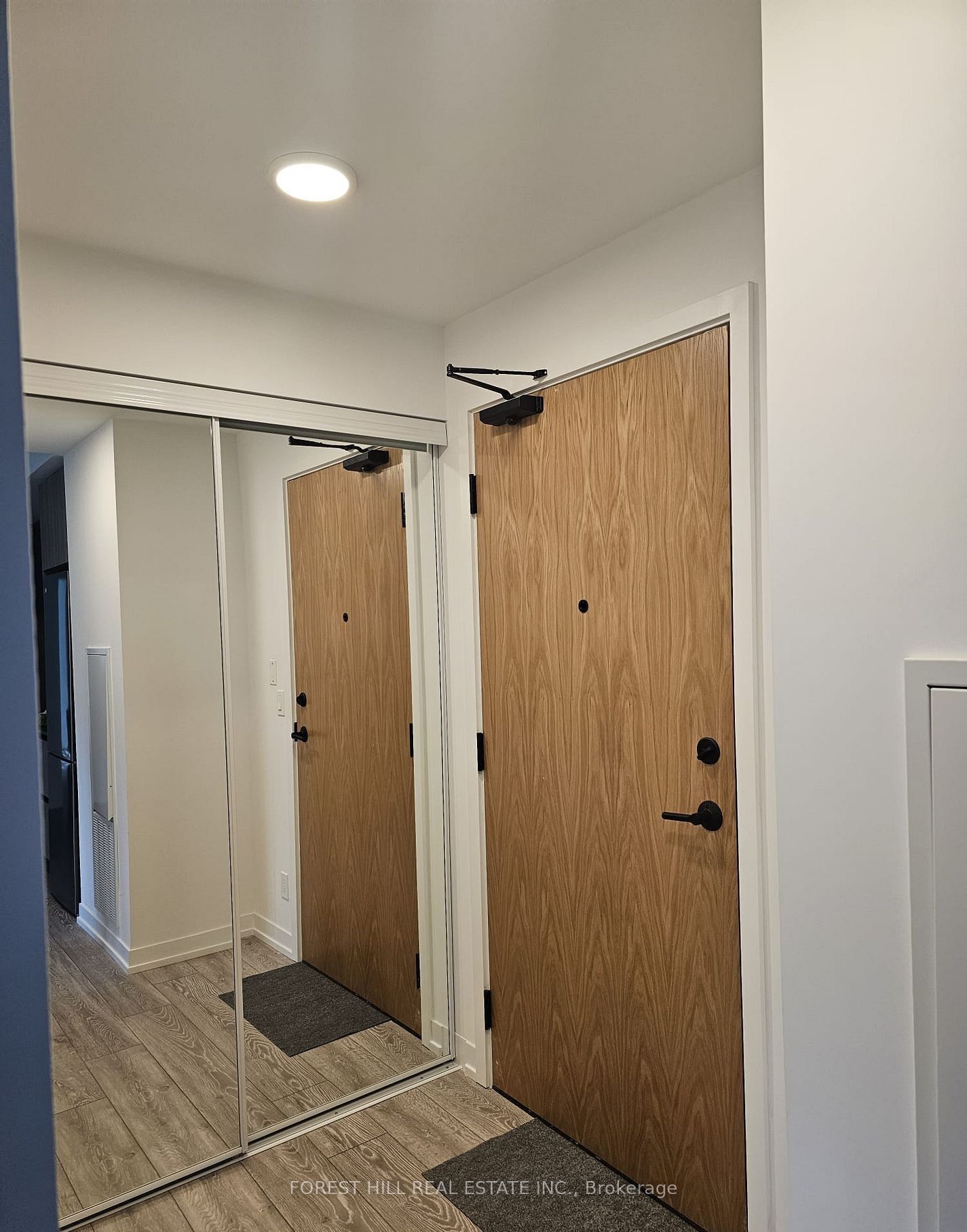 Unit C904 - 8 Beverley Glen Boulevard, Vaughan 5