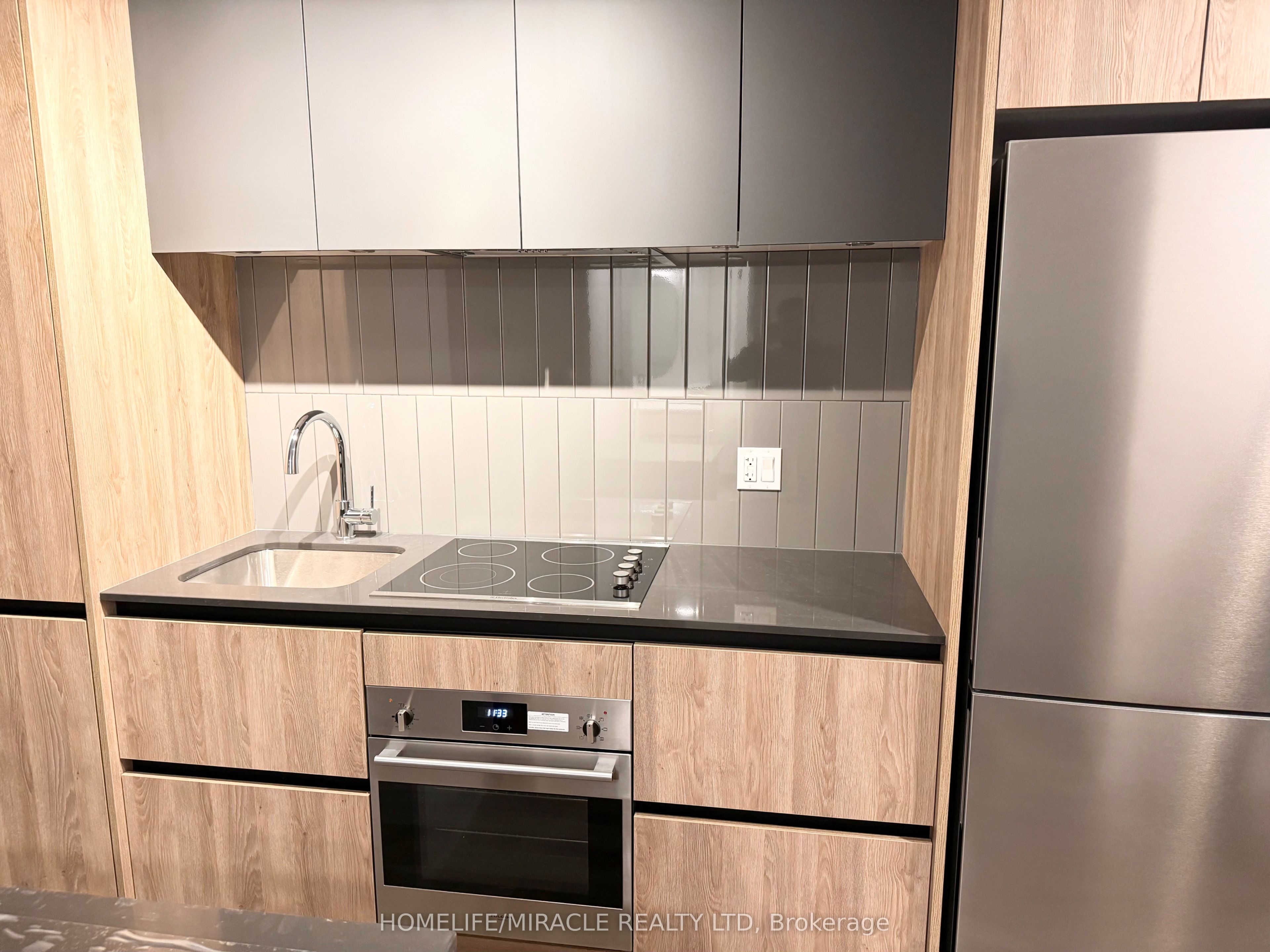 Unit 2210 - 7950 Bathurst Street, Vaughan 4