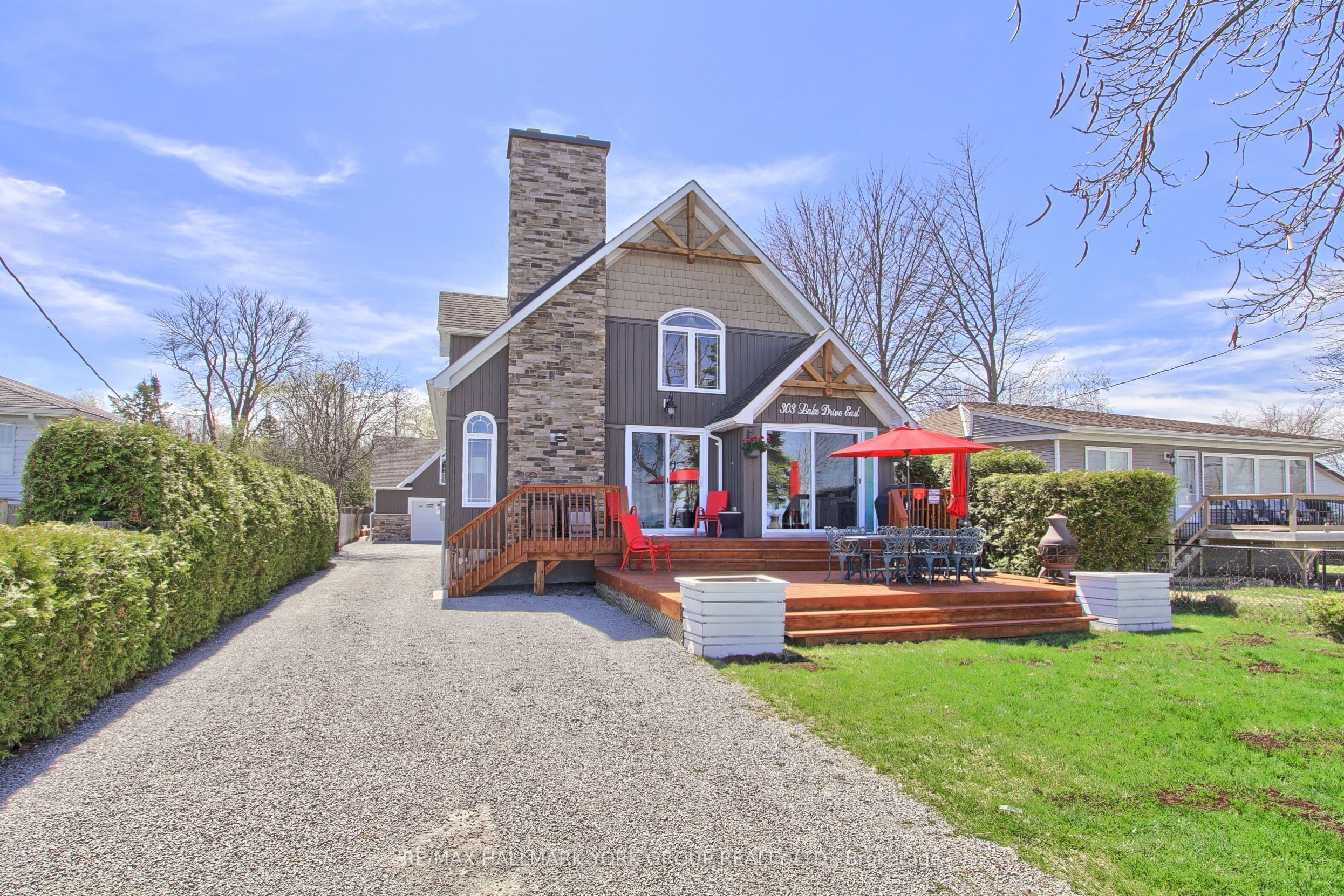 303 LAKE Drive EAST, Georgina 2