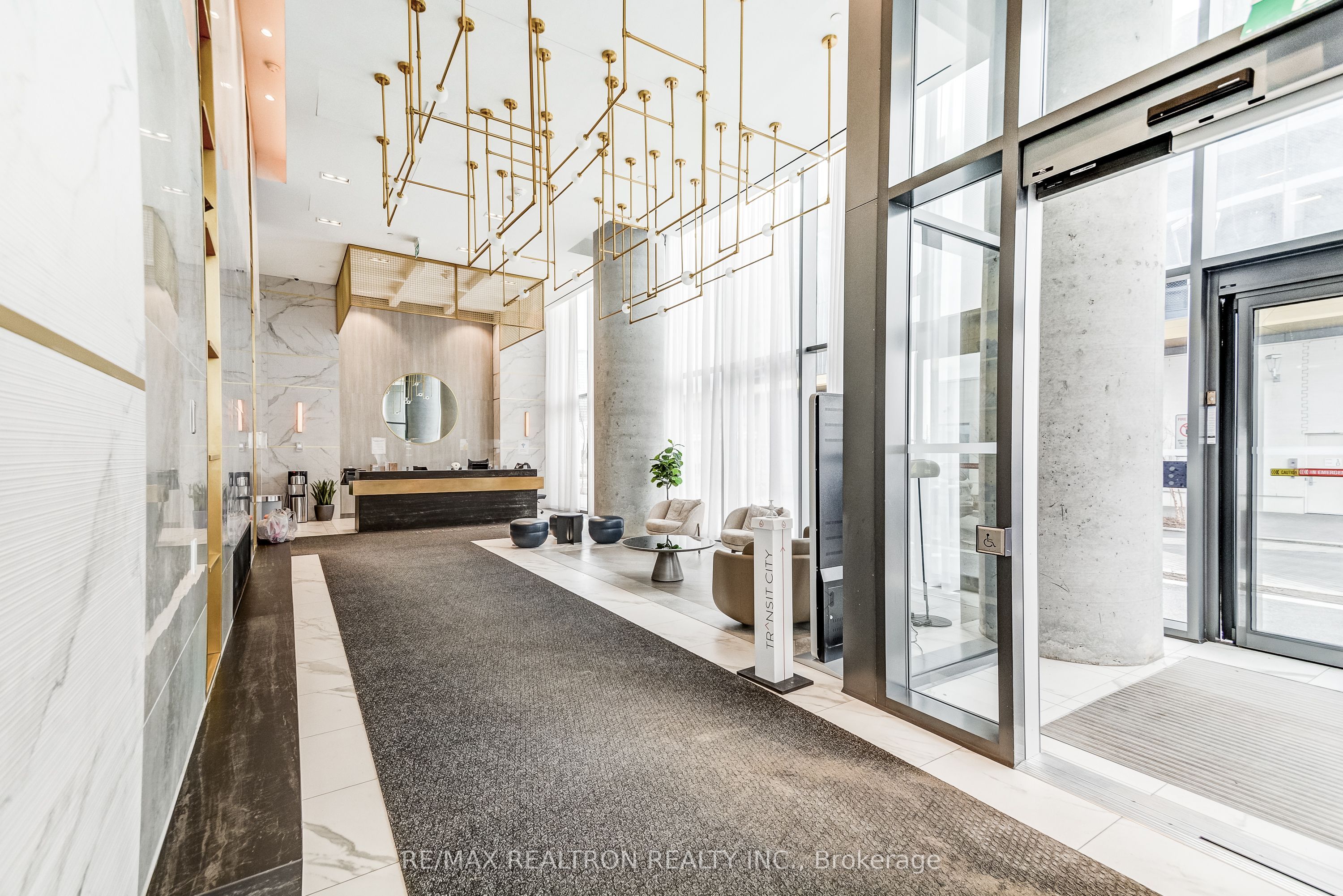 Unit 1608 - 5 Buttermill Avenue, Vaughan 4