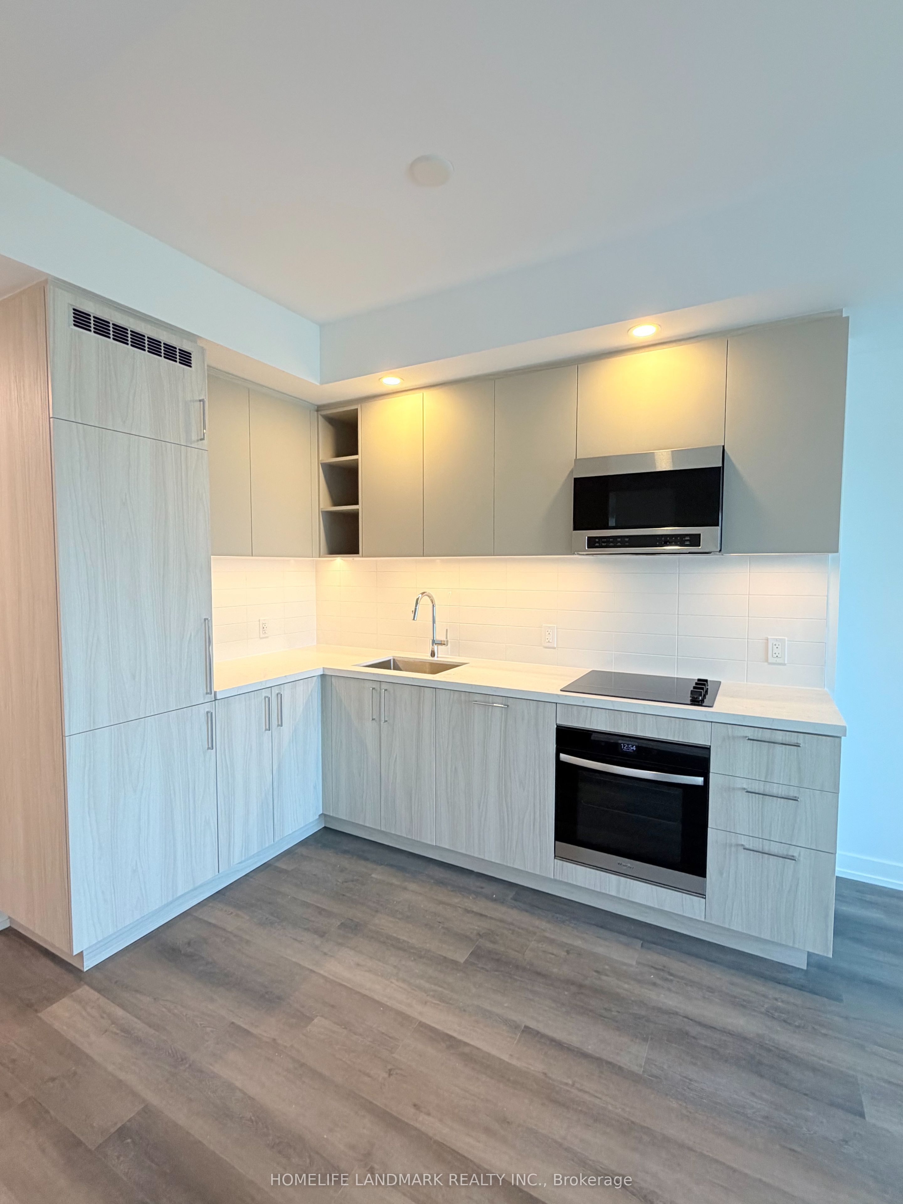 Unit 1810 - 5 Meadowdale Road, Vaughan 3