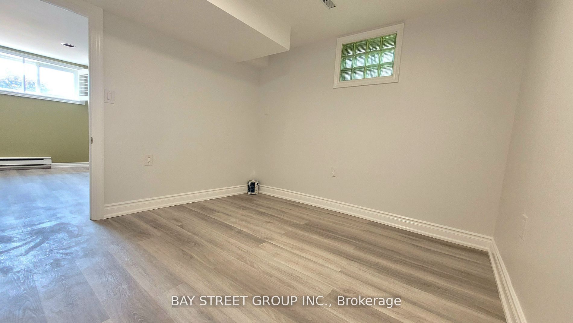 Unit Lower - 37 Sir Bodwin Place, Markham 3