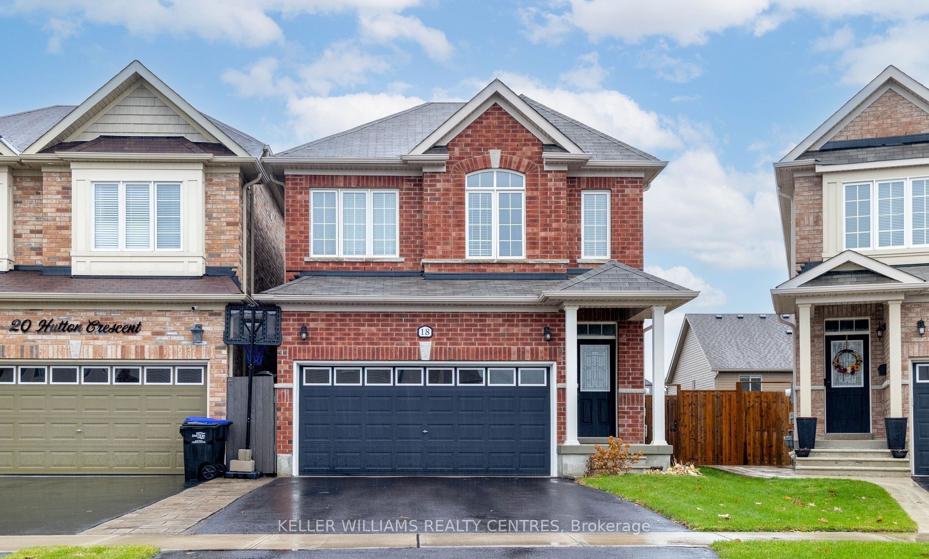 18 Hutton Crescent, Essa 1