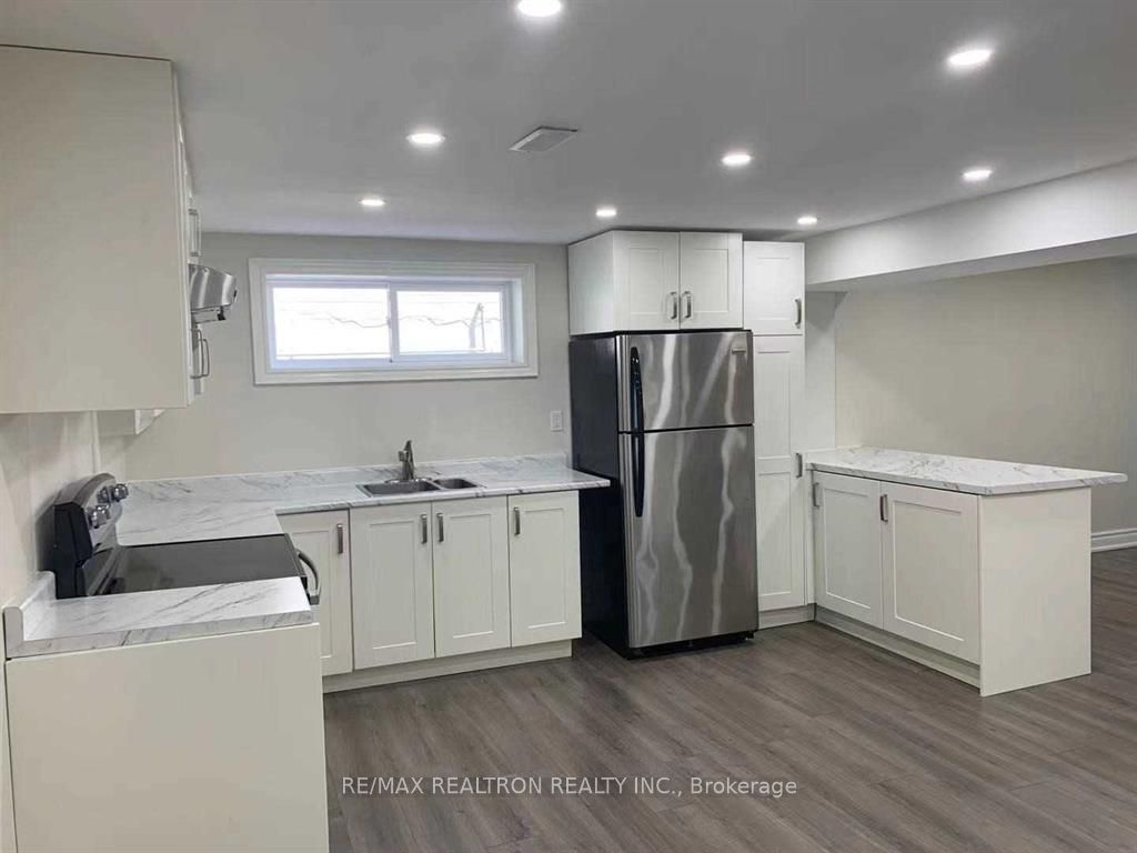 Unit Basement - 426 Crosby Avenue, Richmond Hill 4