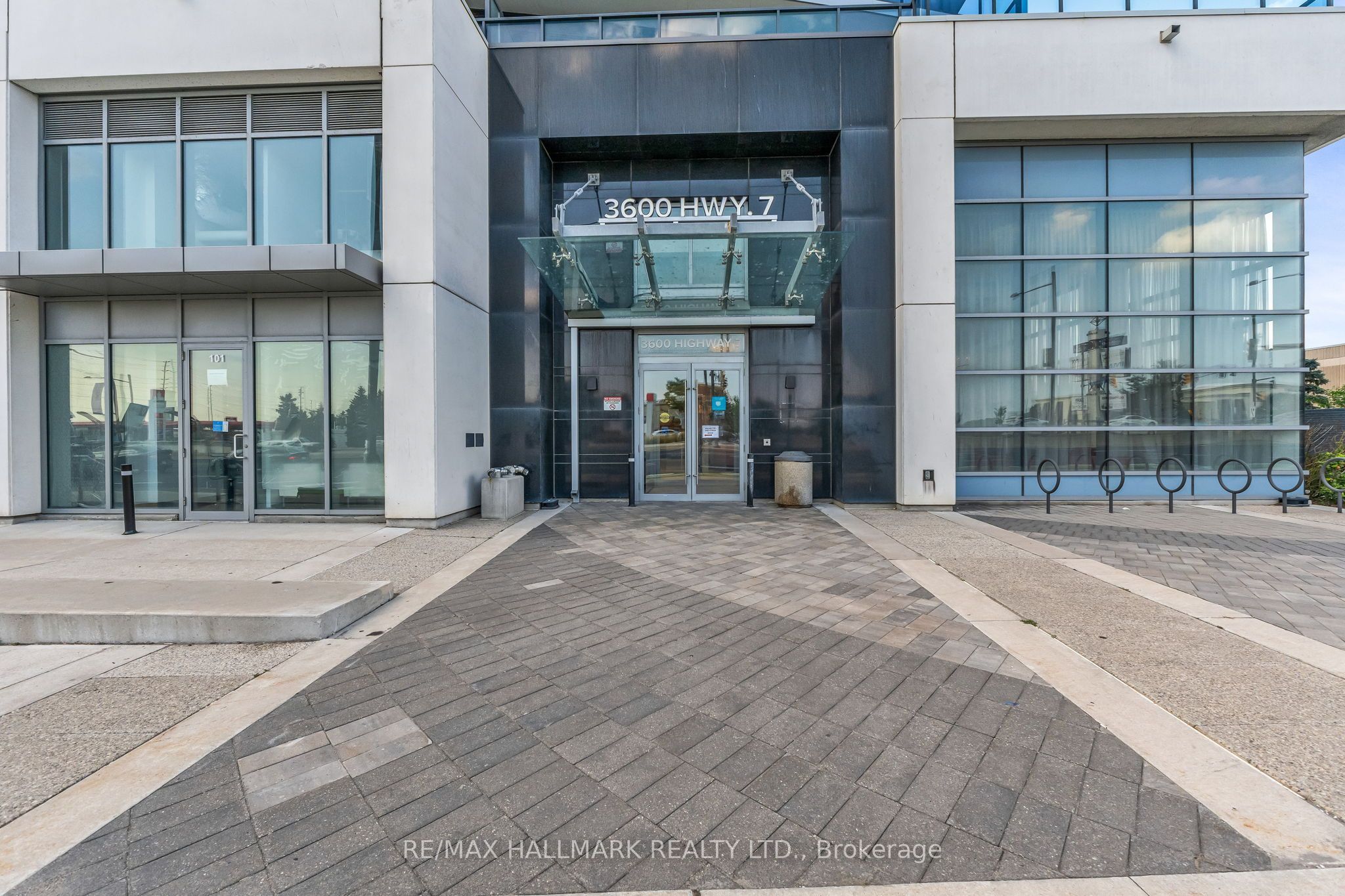 Unit 703 - 3600 Highway 7, Vaughan 2