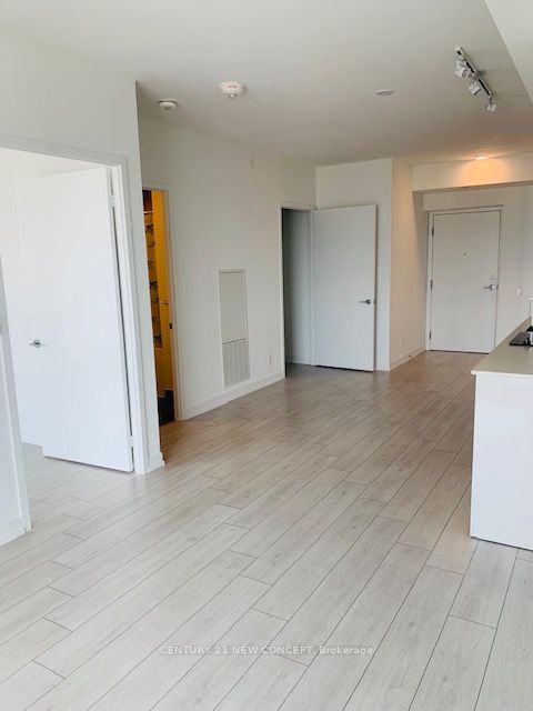 Unit 2701 - 950 Portage Parkway, Vaughan 5