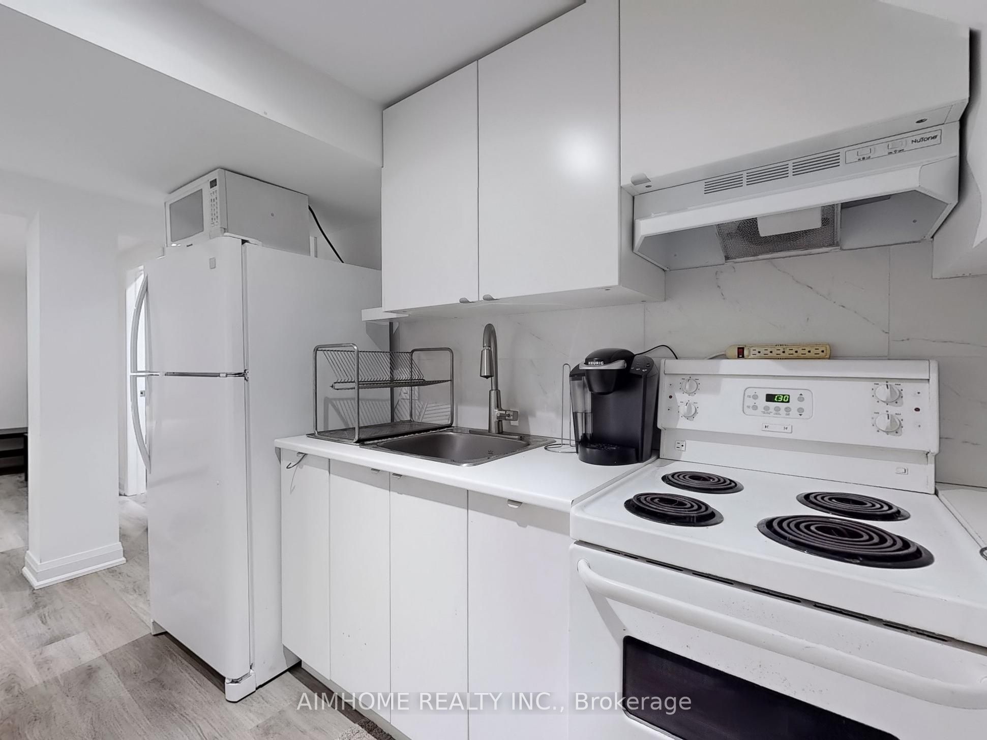 Unit Lower L - 51 Royal Orchard Boulevard, Markham 2