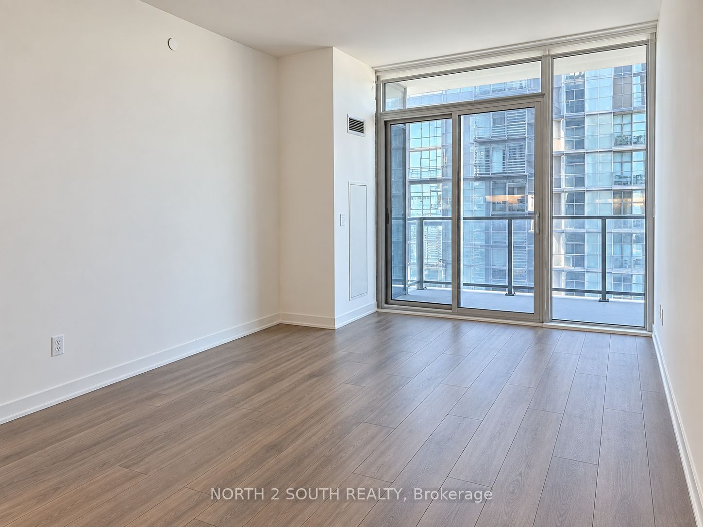 Unit 601 - 10 Gatineau Drive, Vaughan 3