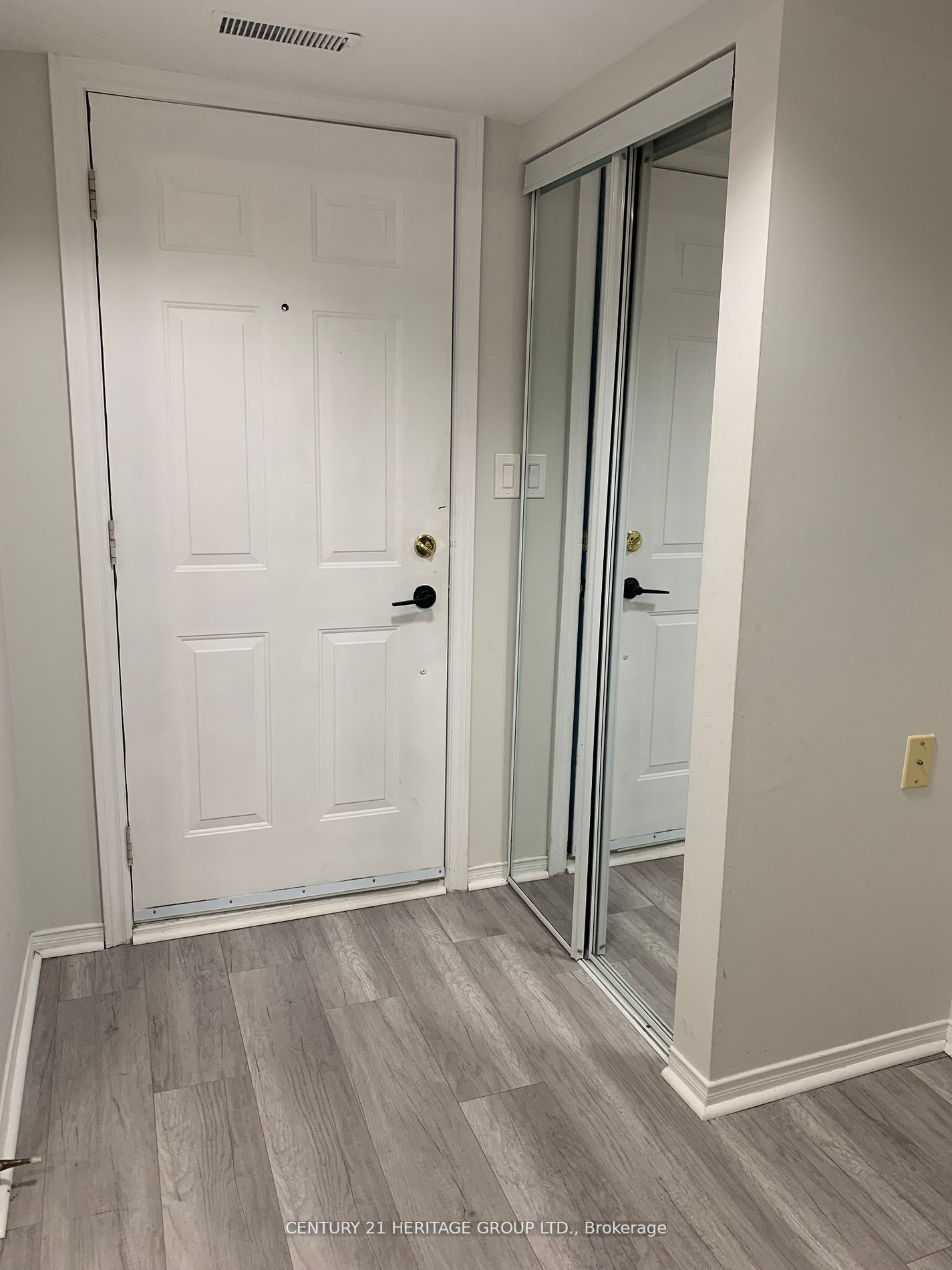 Unit 419 - 75 Weldrick Road E, Richmond Hill 5