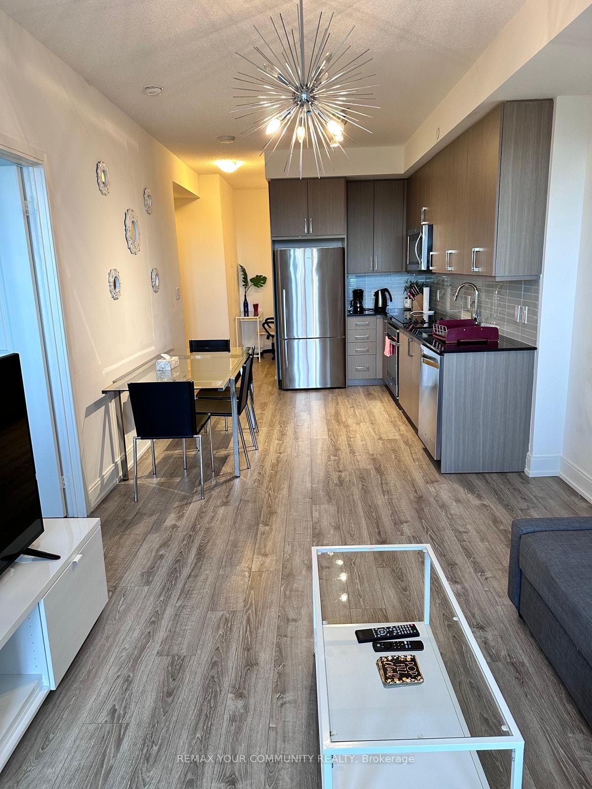 Unit 807B - 9600 Yonge Street, Richmond Hill 3