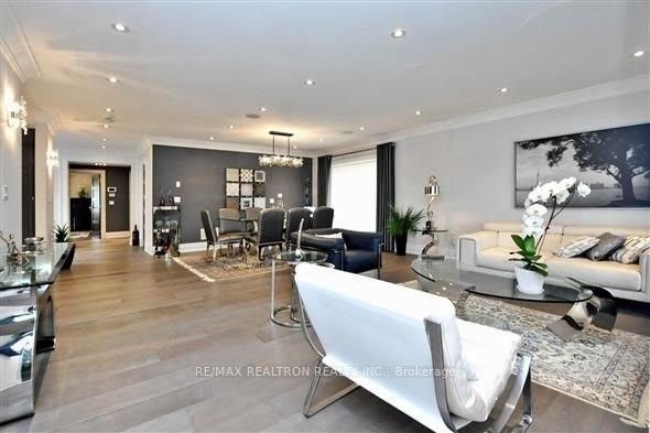 Unit Main & Lower - 57 Oxford Street, Richmond Hill 3