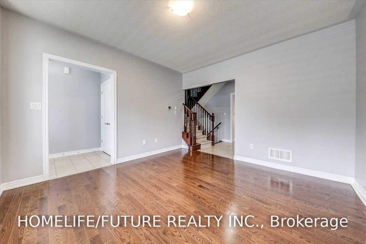 Unit Main & 2nd - 212 Cornell Park Avenue, Markham 2