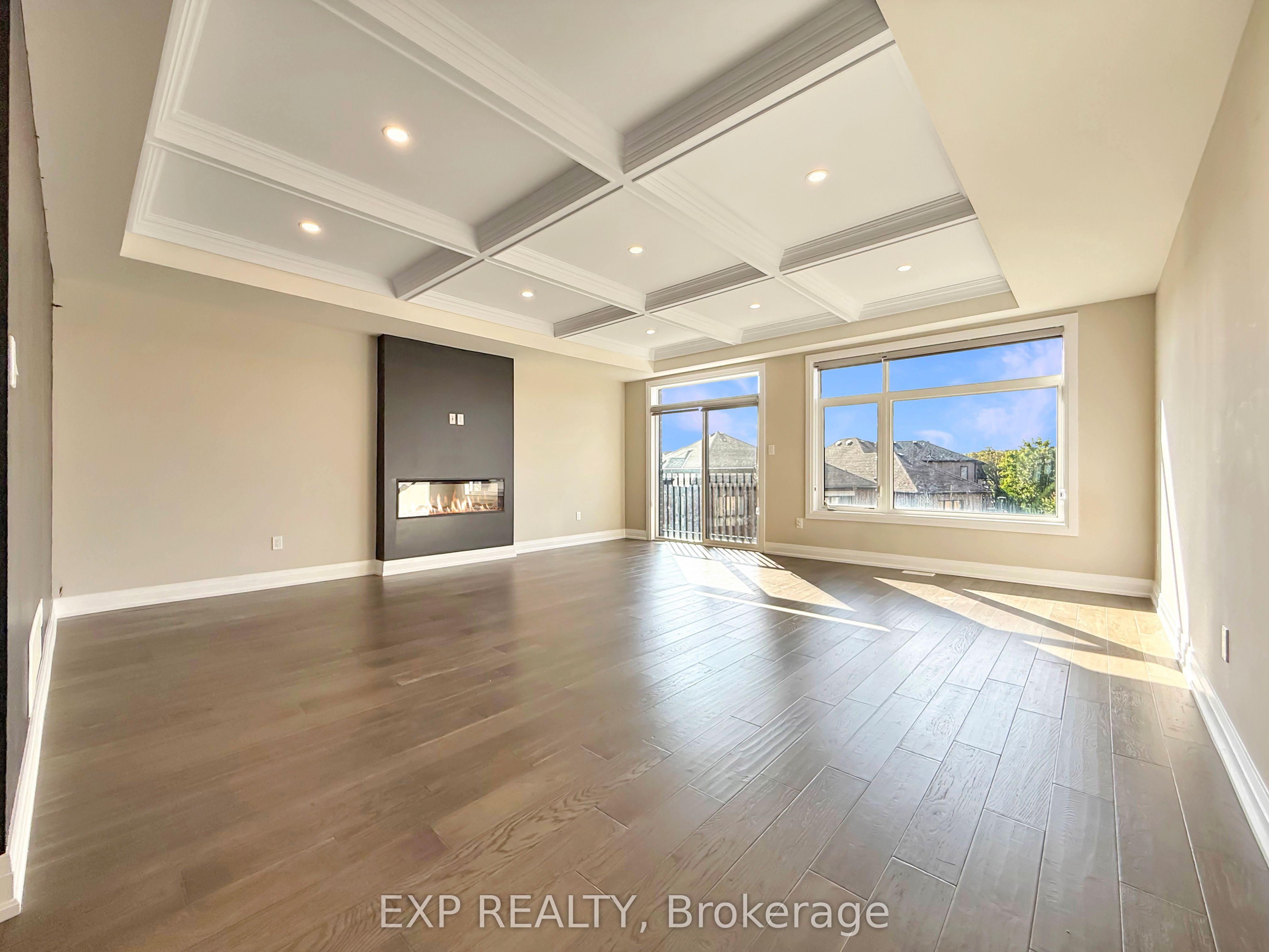 922 Isaac Phillips Way, Newmarket 1