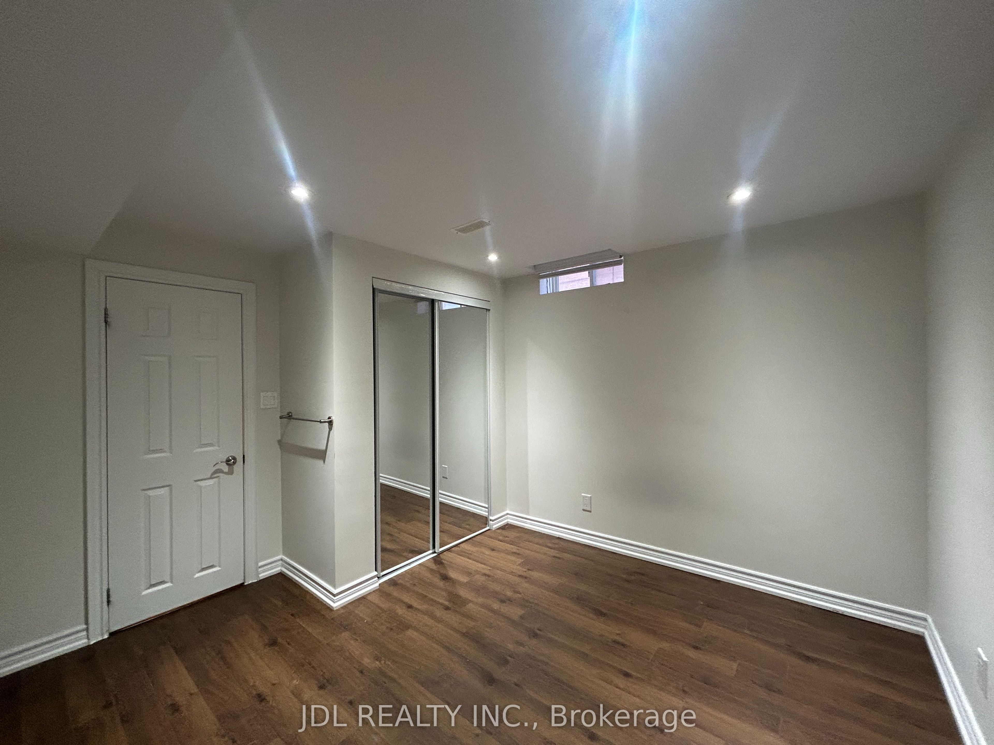 Unit Whole Two-Bedroom Bsmt - 36 Bendamere Cres Crescent, Markham 3