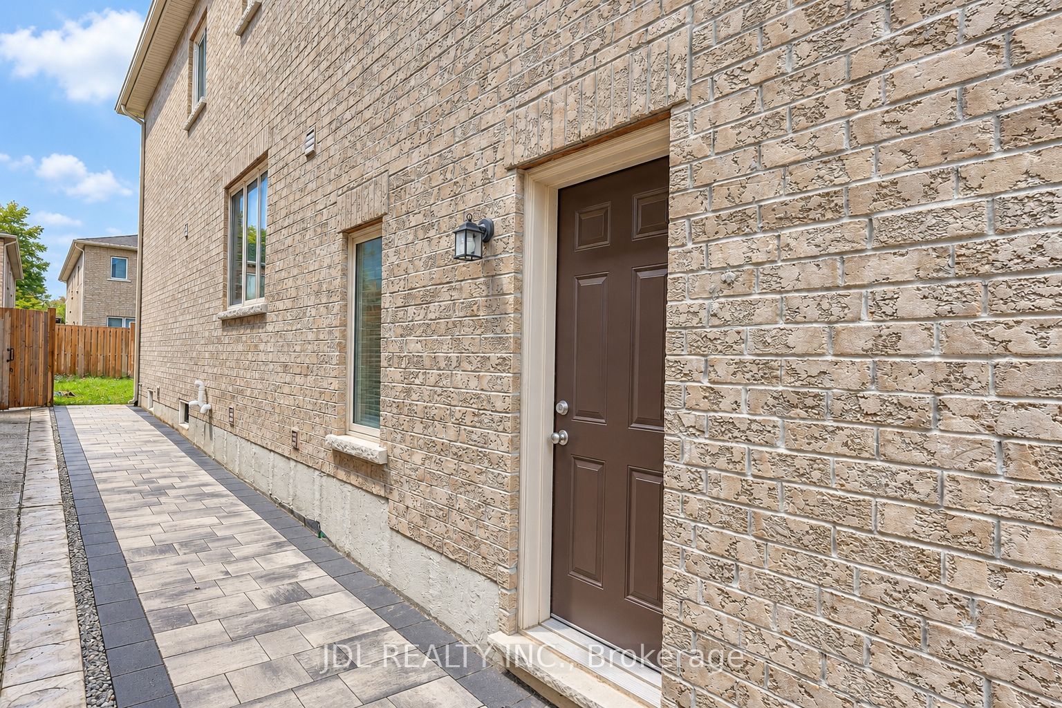 54 Mohandas Drive, Markham 4