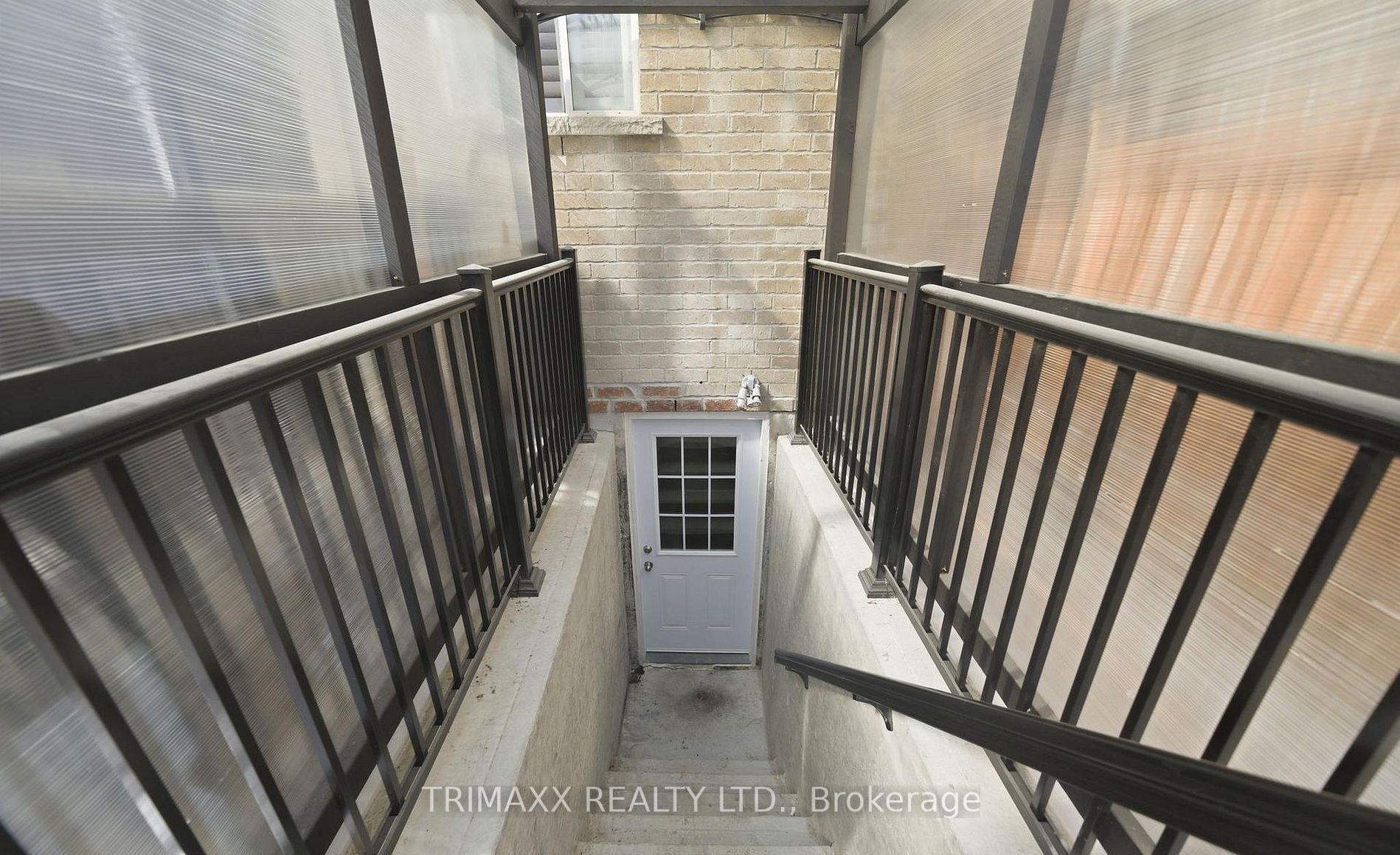 Unit Basement - 5 Watson Drive, New Tecumseth 3