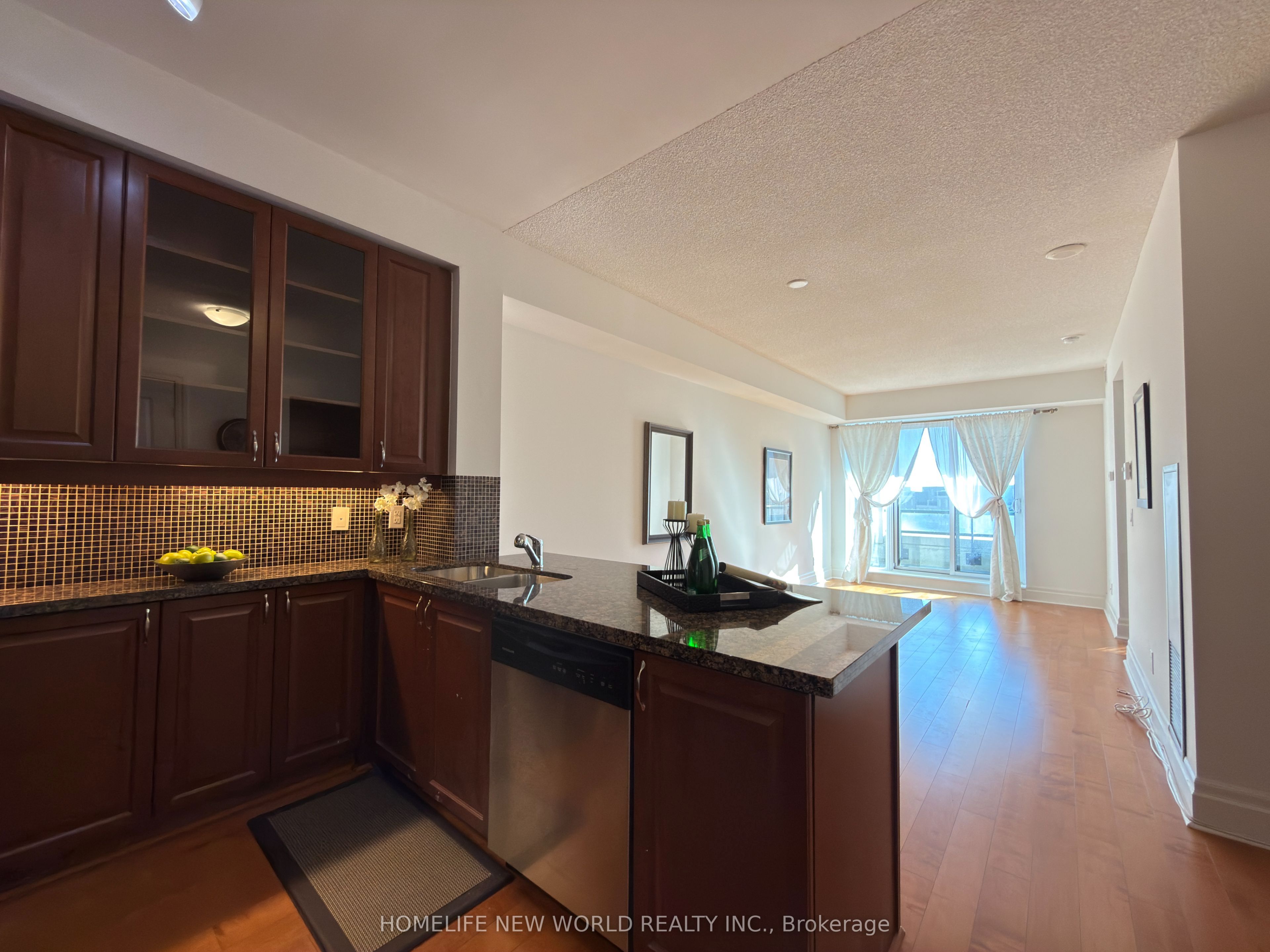 Unit 403 - 151 Upper Duke Crescent, Markham 4